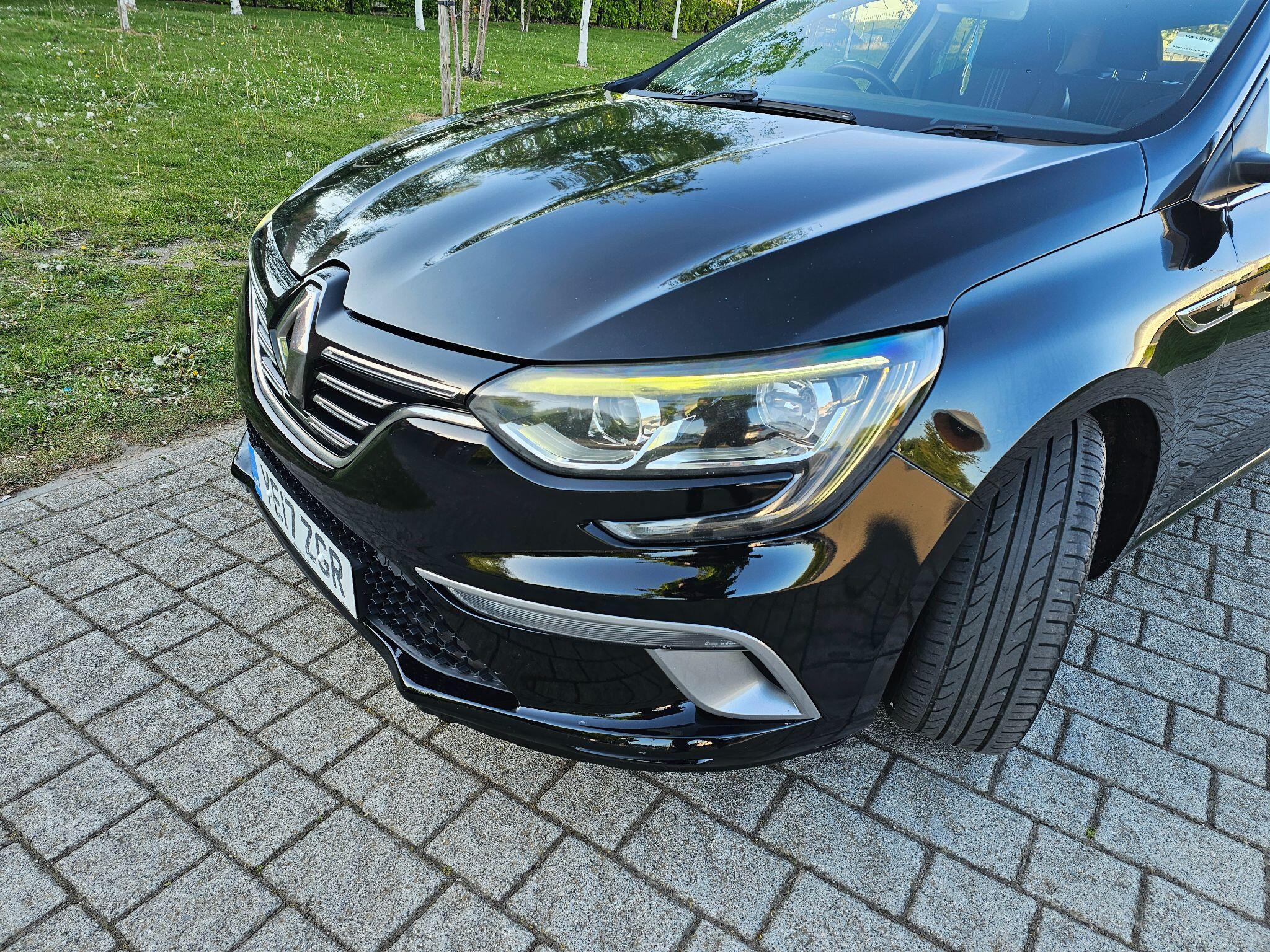 Renault Megane - Image 47