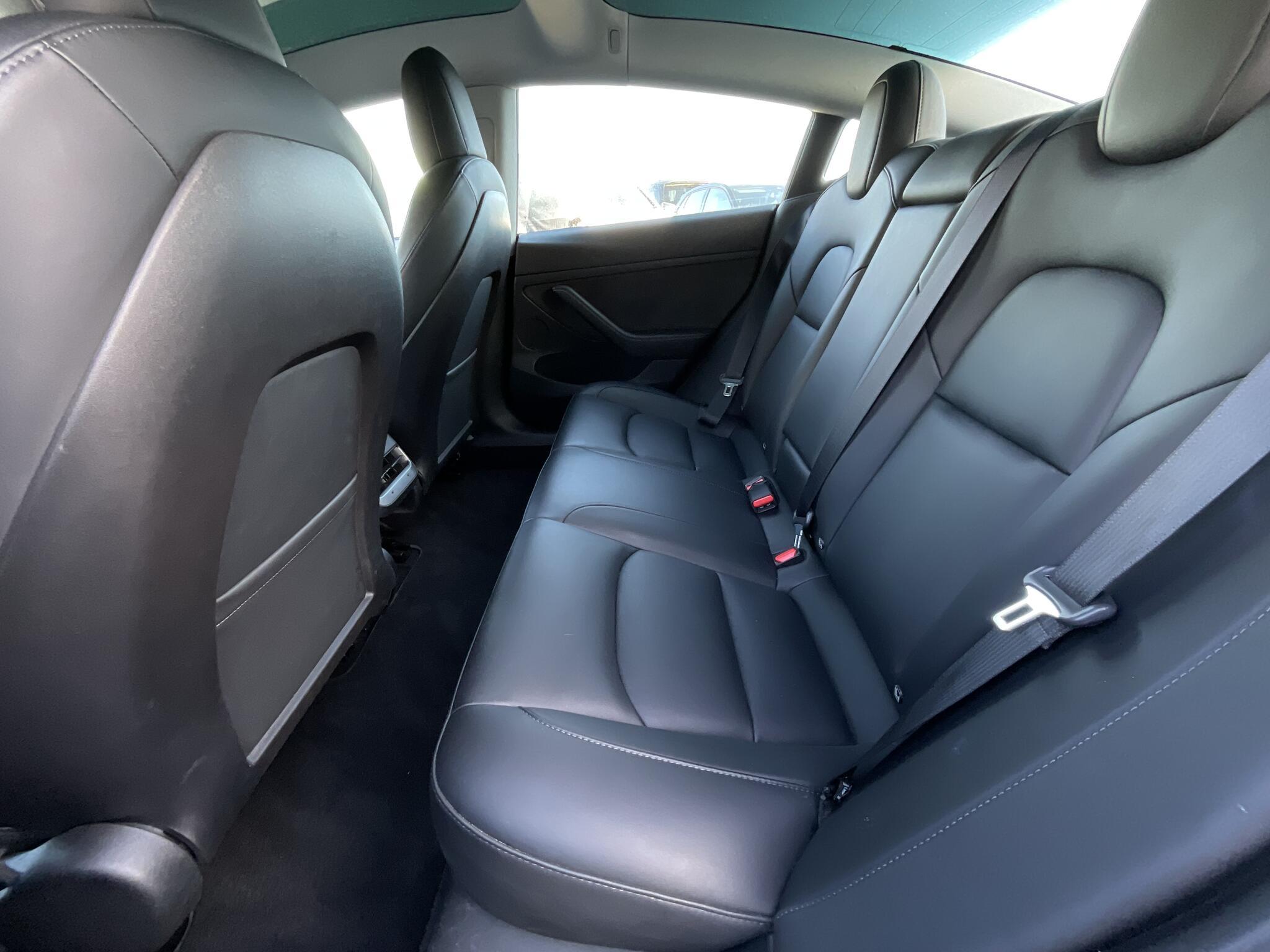 Tesla Model 3 - Image 15