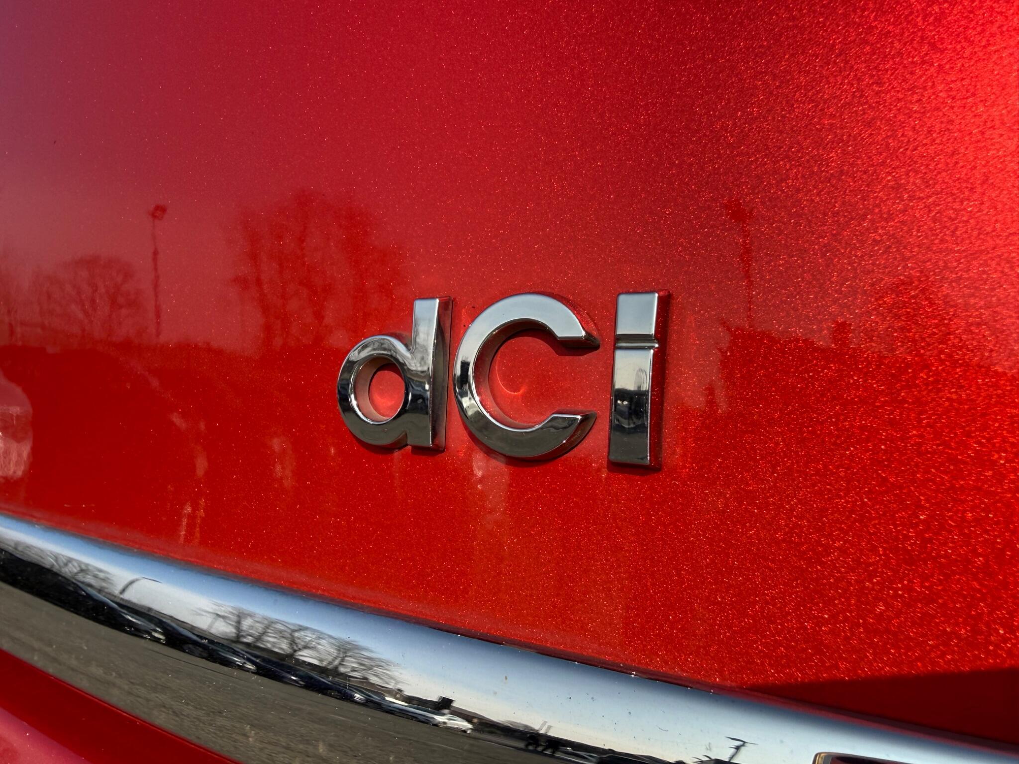 Renault Clio - Image 20