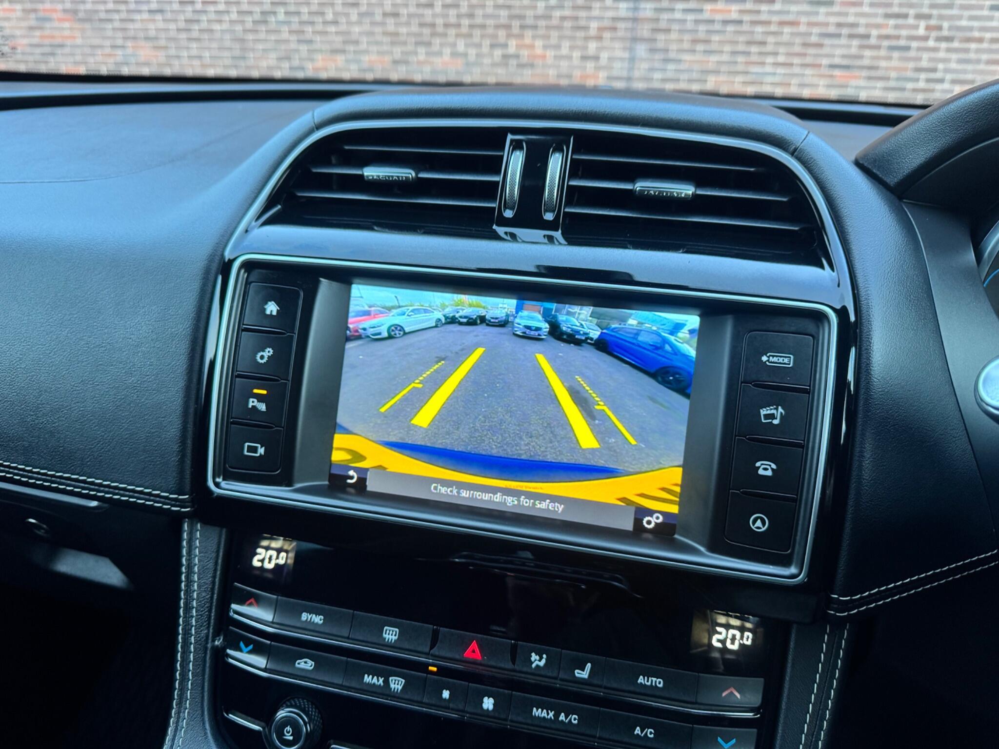 Jaguar F-Pace - Image 39