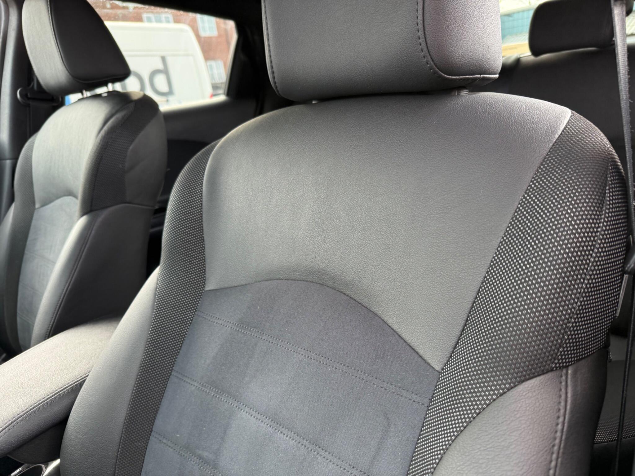 Nissan Juke - Image 18