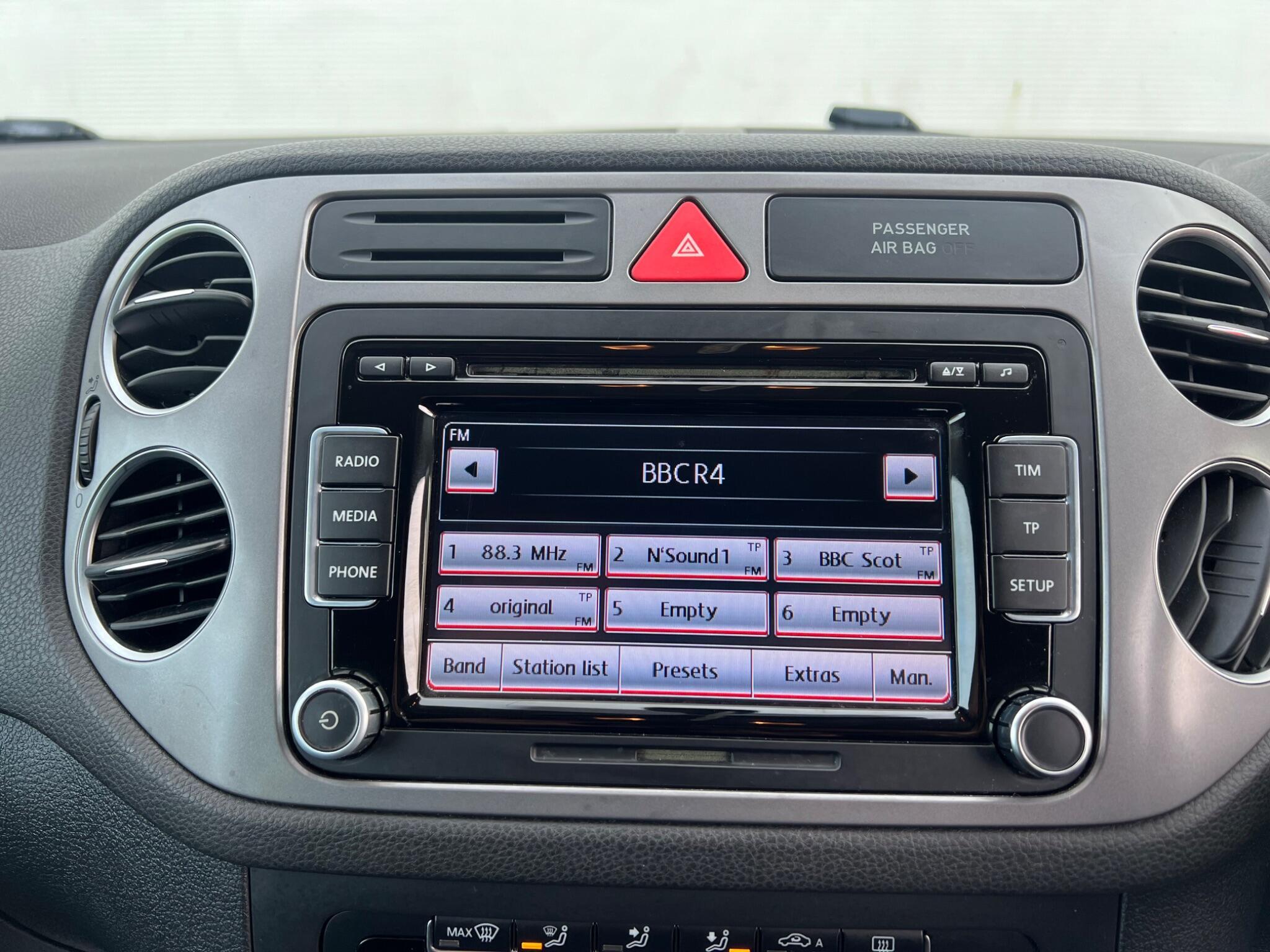 Volkswagen Tiguan - Image 17