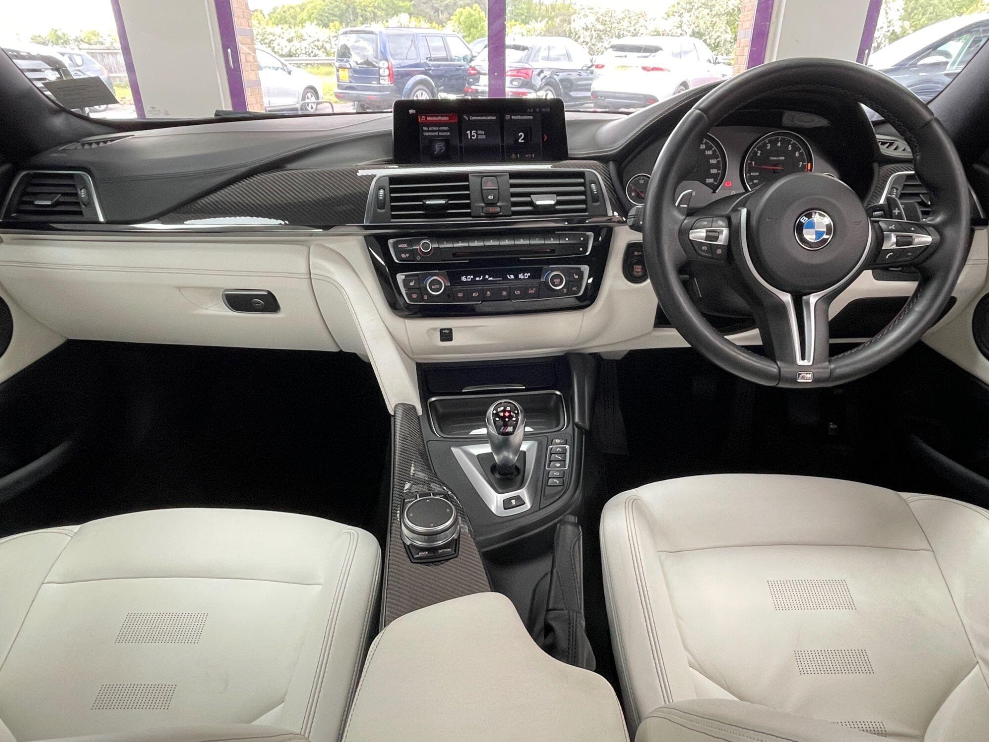BMW M4 - Image 2