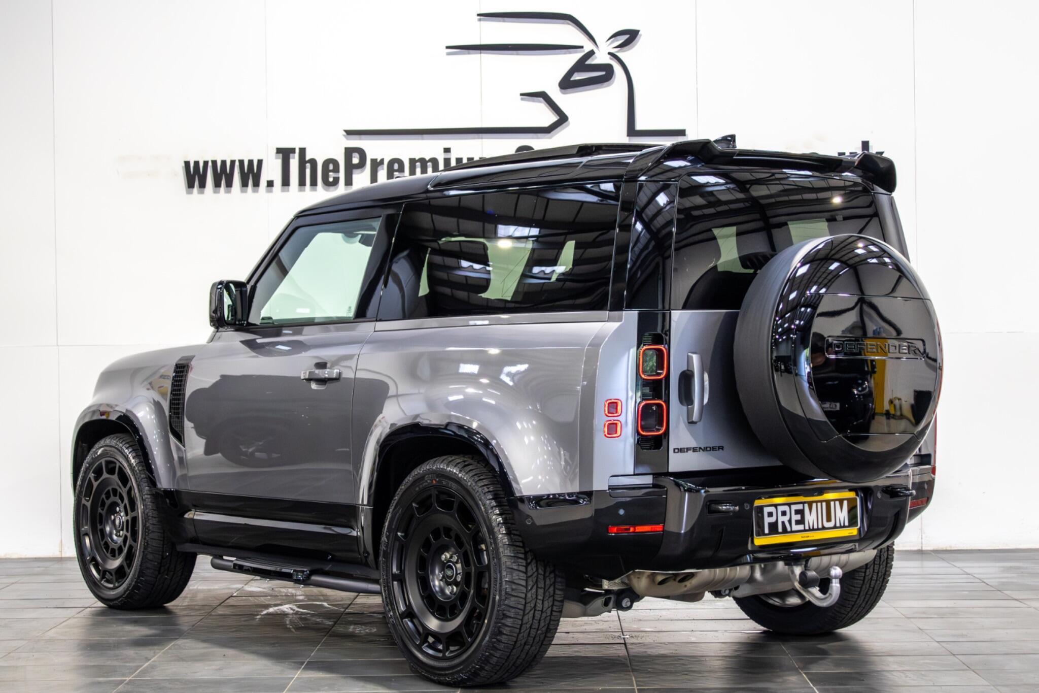Land Rover Defender 90 - Image 8
