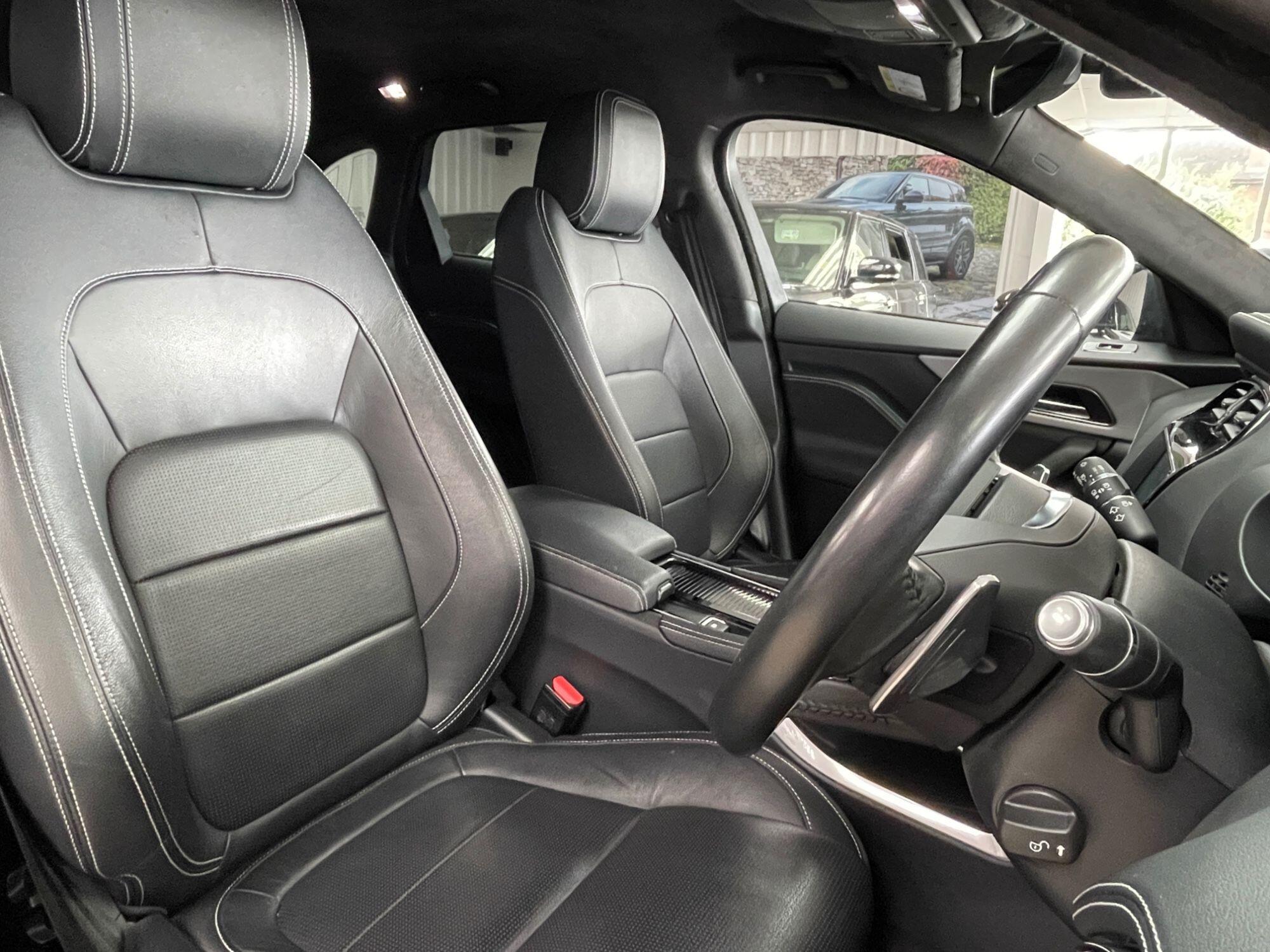 Jaguar F-Pace - Image 27