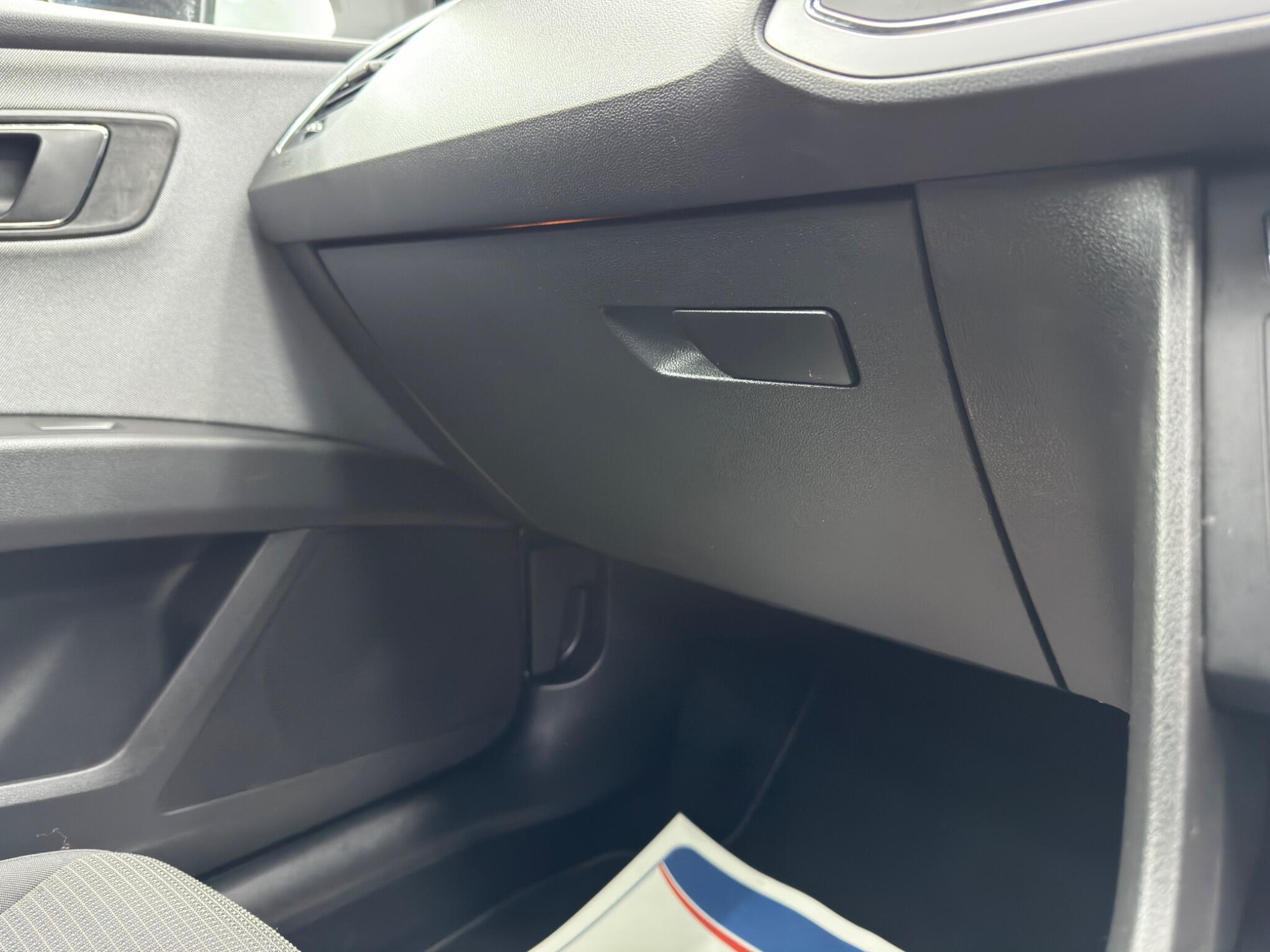 SEAT Leon - Image 34