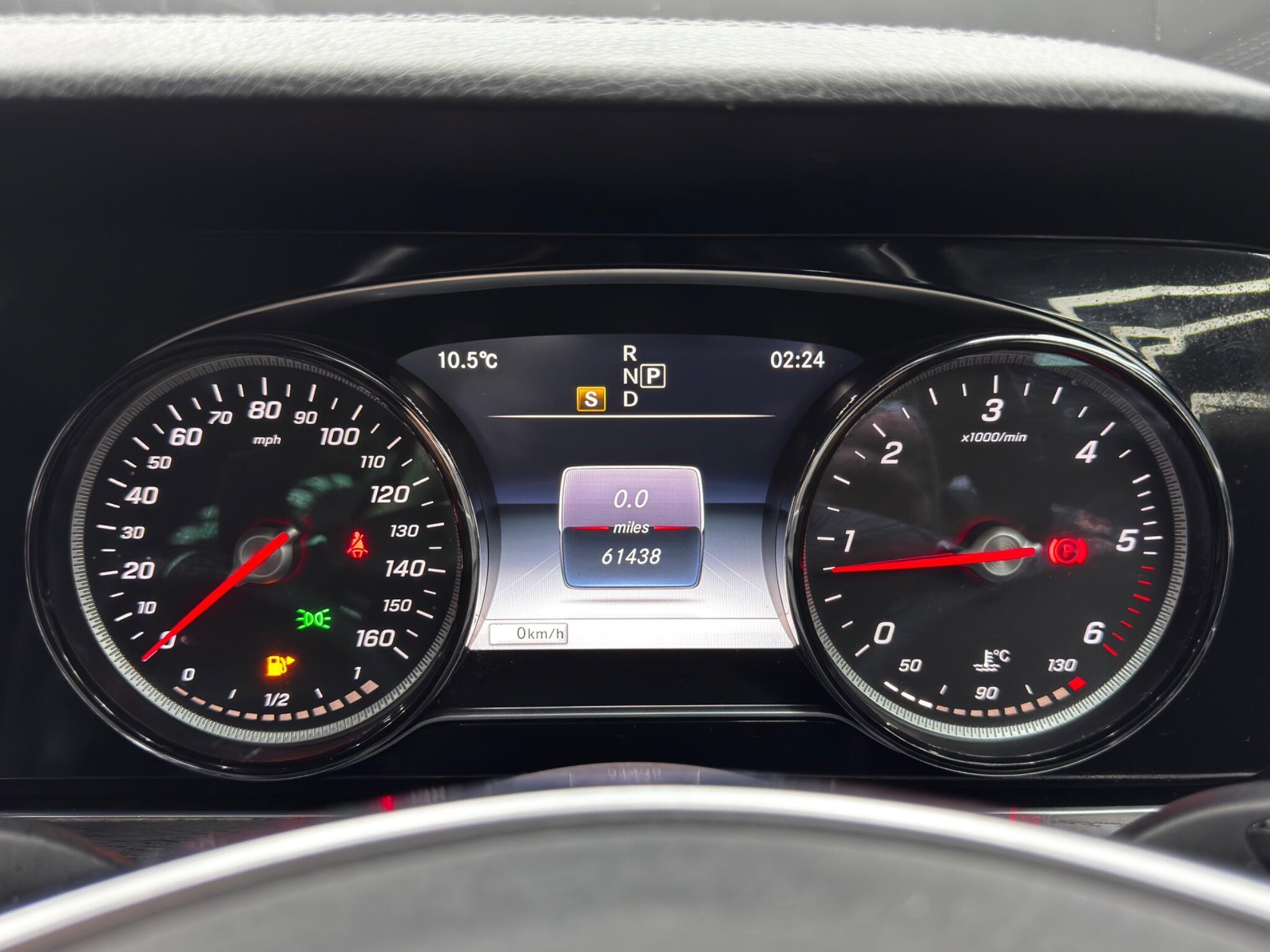 Mercedes E Class - Image 23