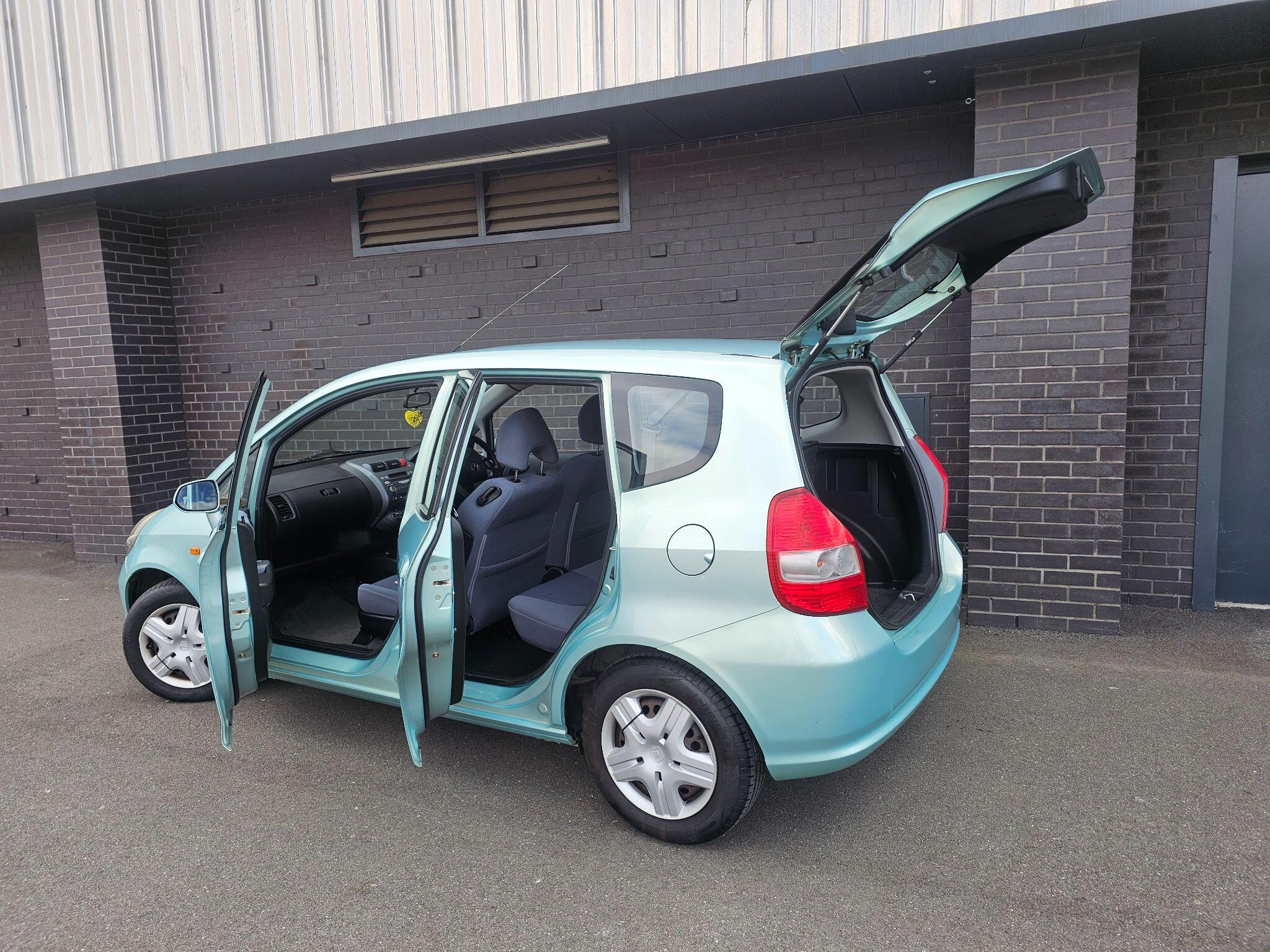 Honda Jazz - Image 20