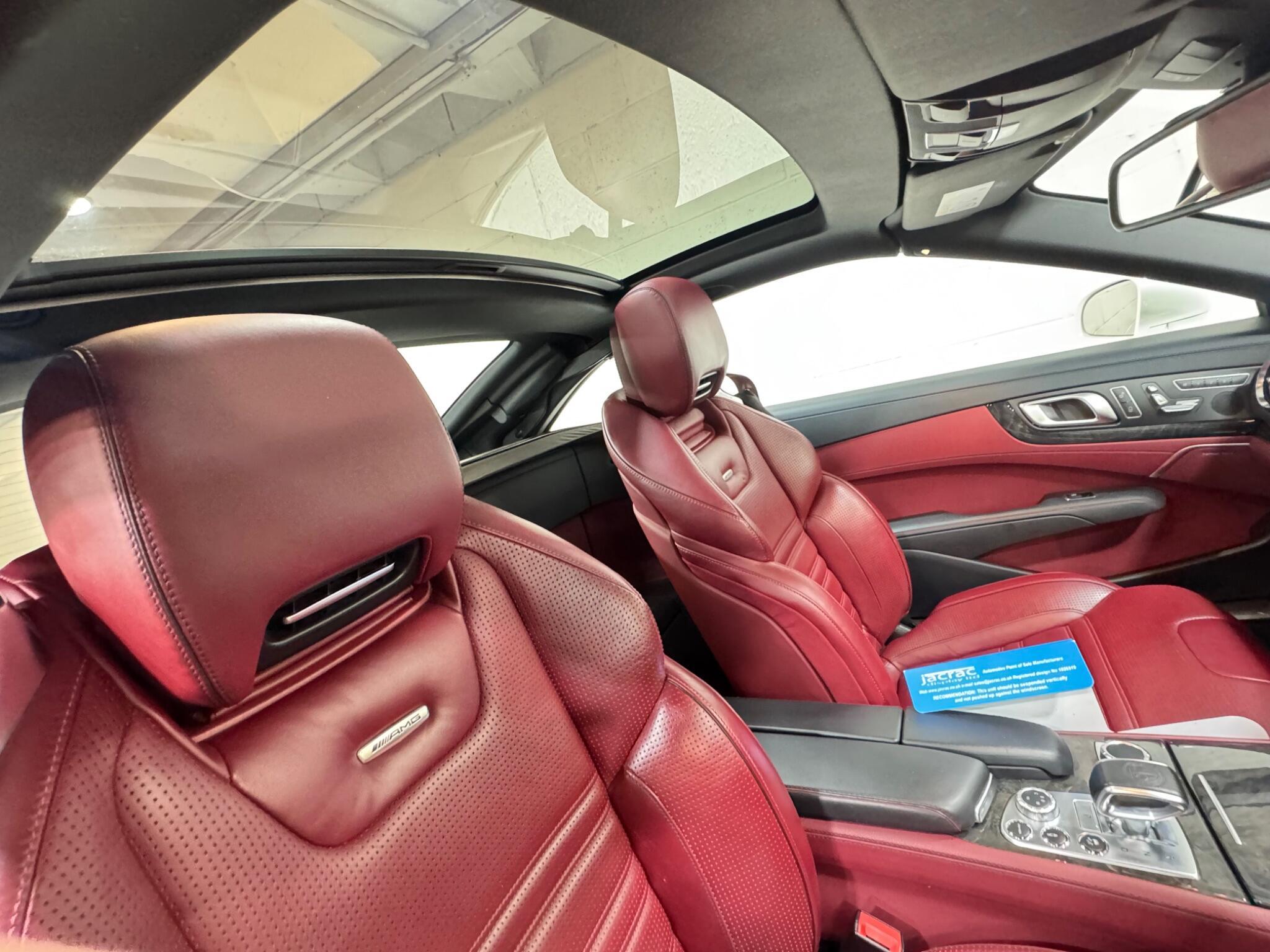 Mercedes SL - Image 12