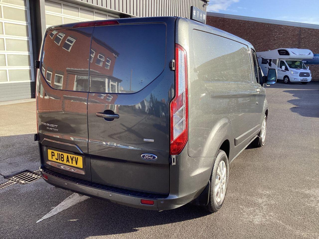 Ford Transit Custom - Image 7