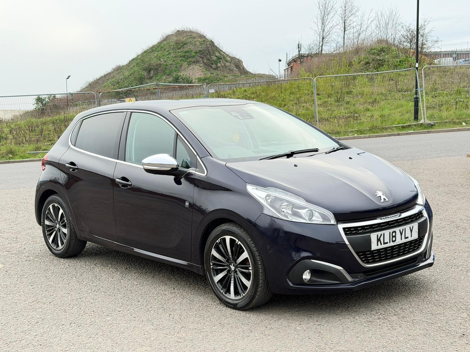 Peugeot 208 - Image 6