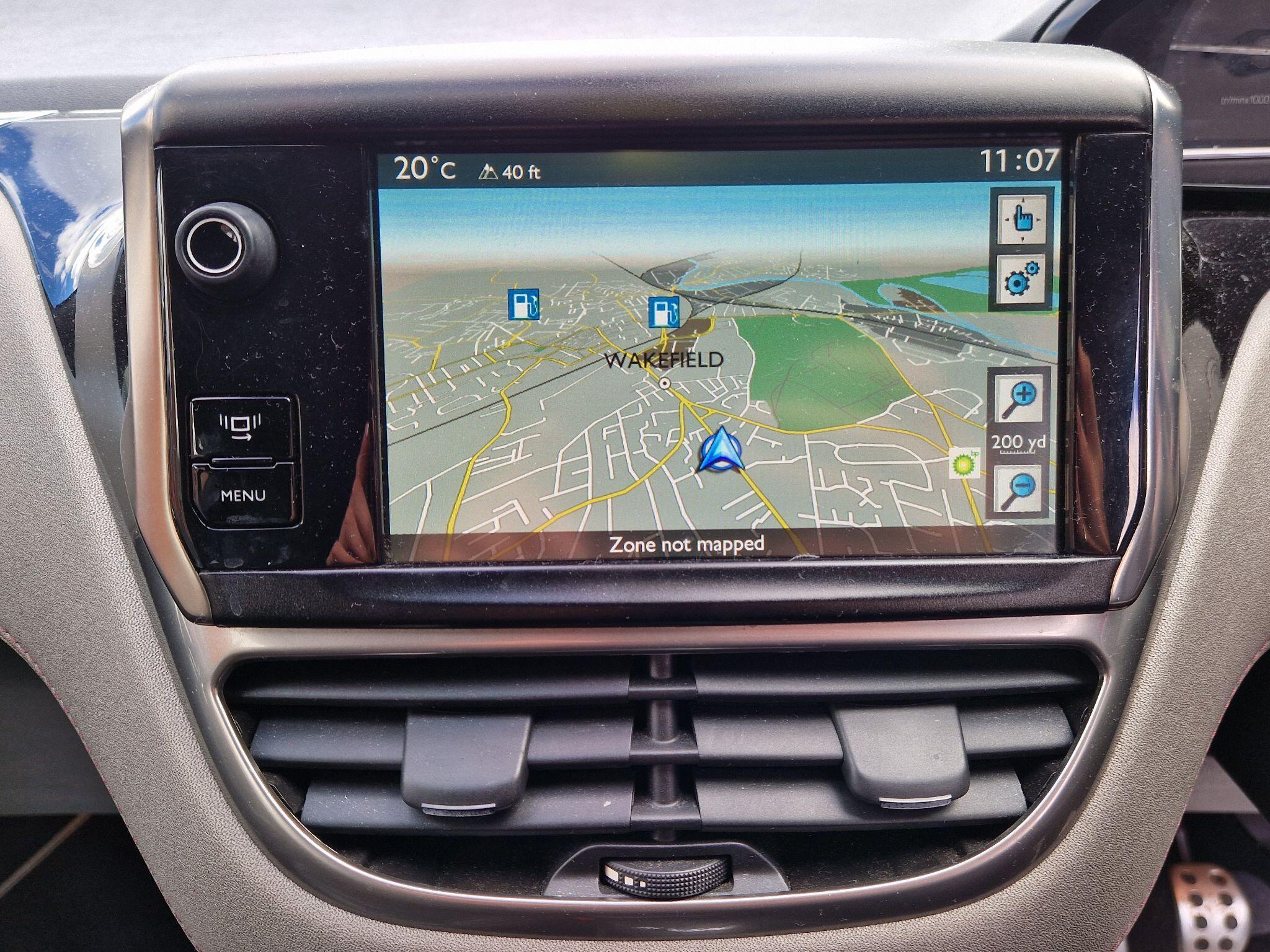 Peugeot 208 - Image 27