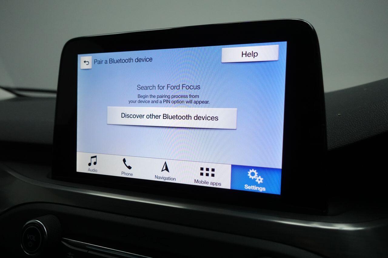 Ford Focus - Image 38