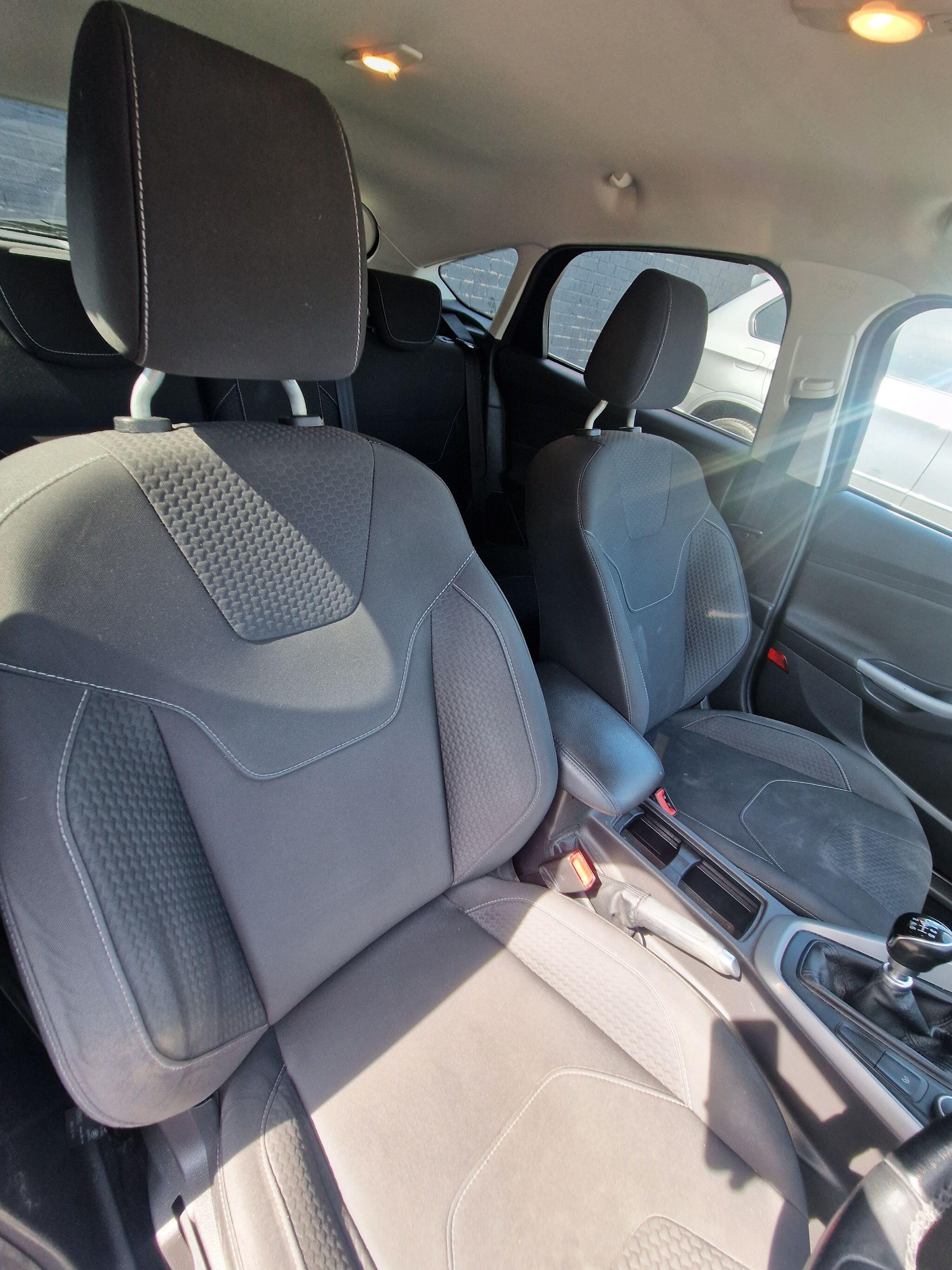 Ford Focus - Image 4