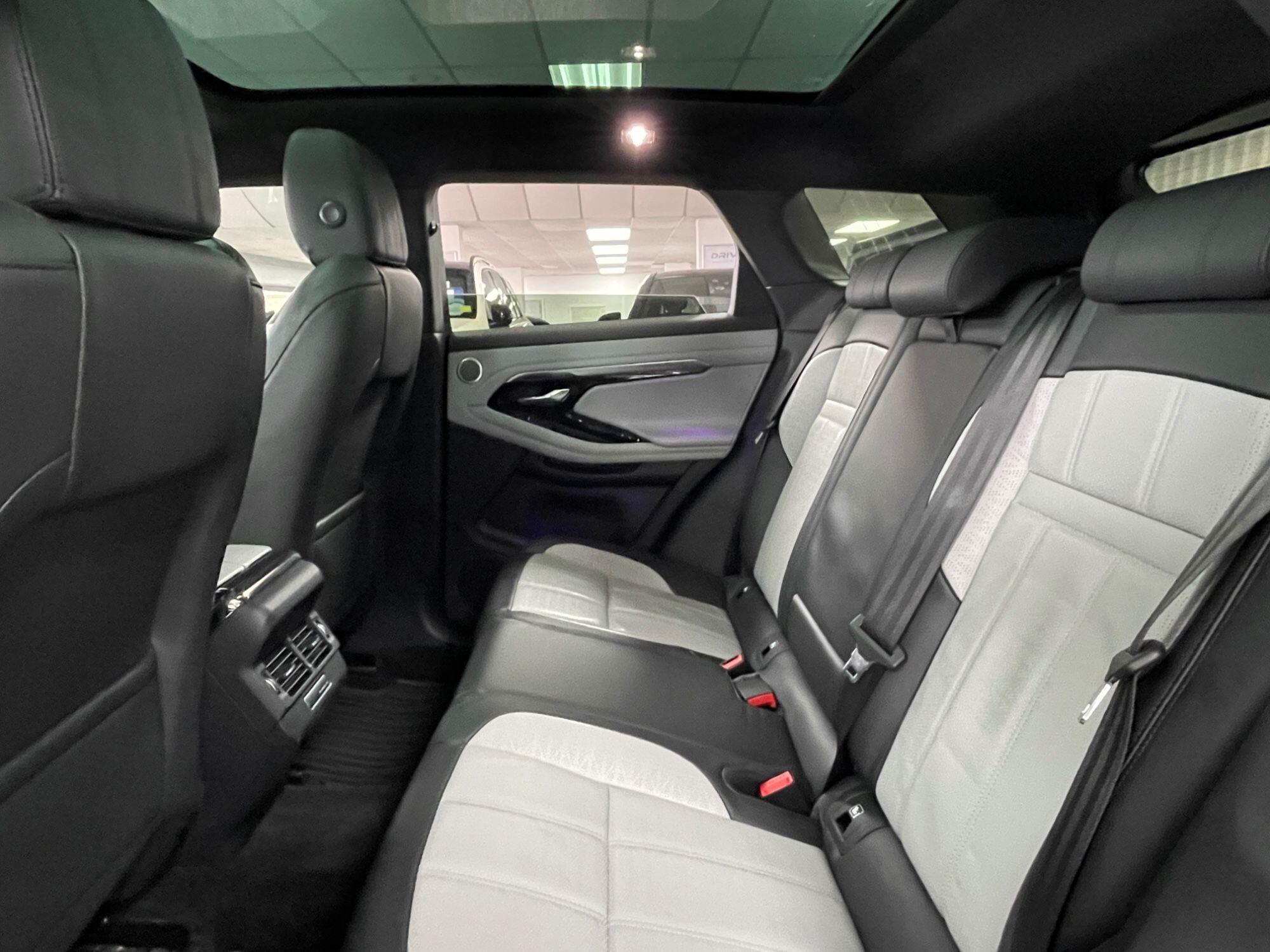 Land Rover Range Rover Evoque - Image 30