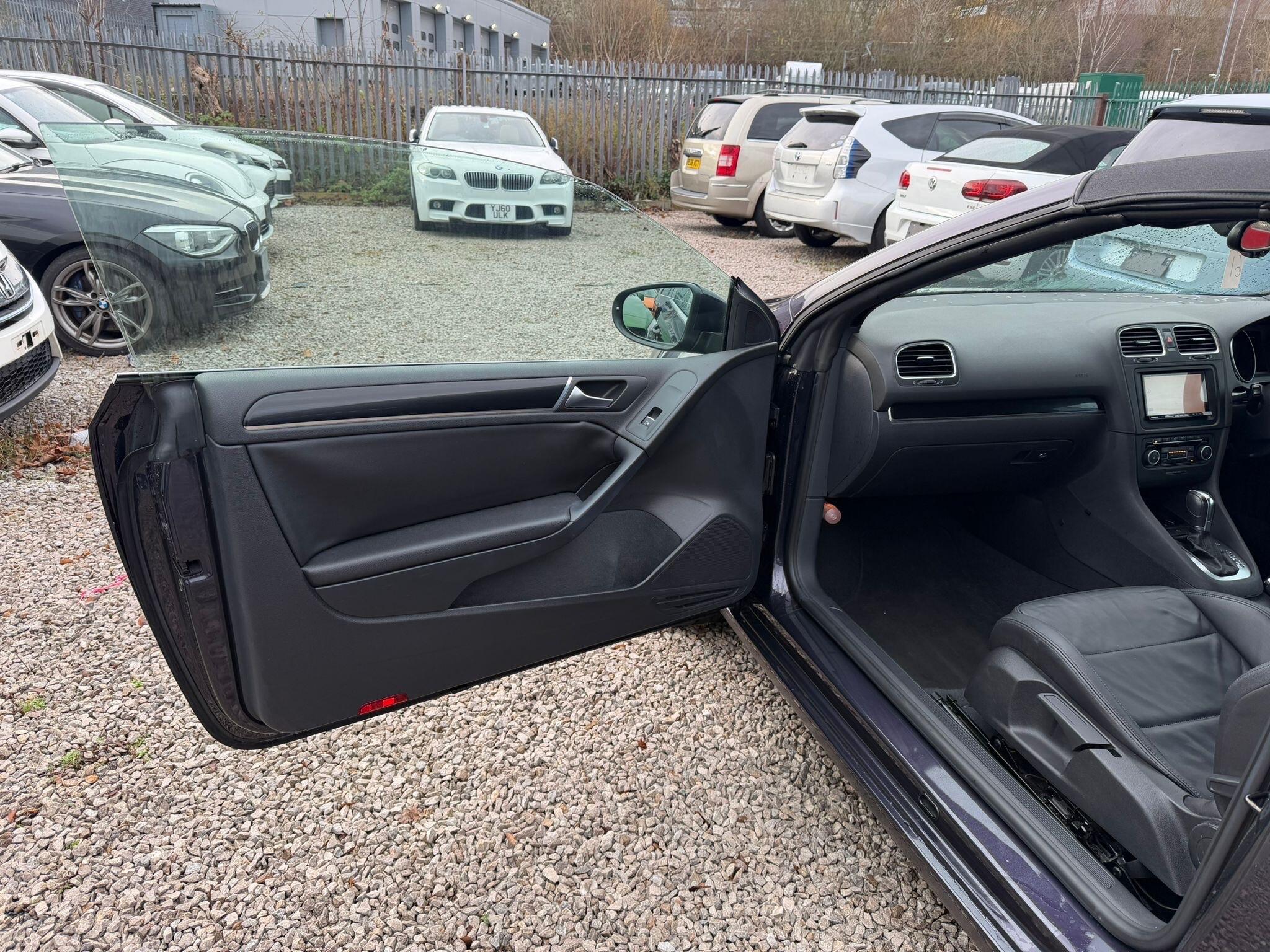 Volkswagen Golf - Image 14