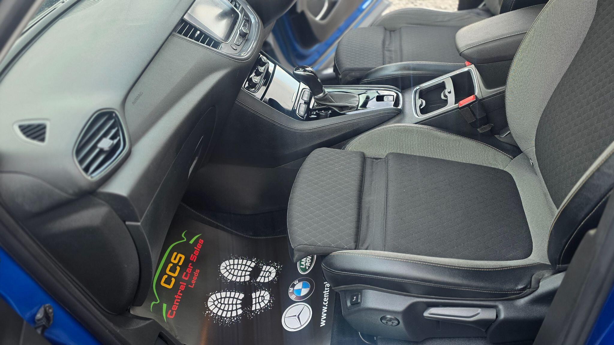 Vauxhall Grandland X - Image 35