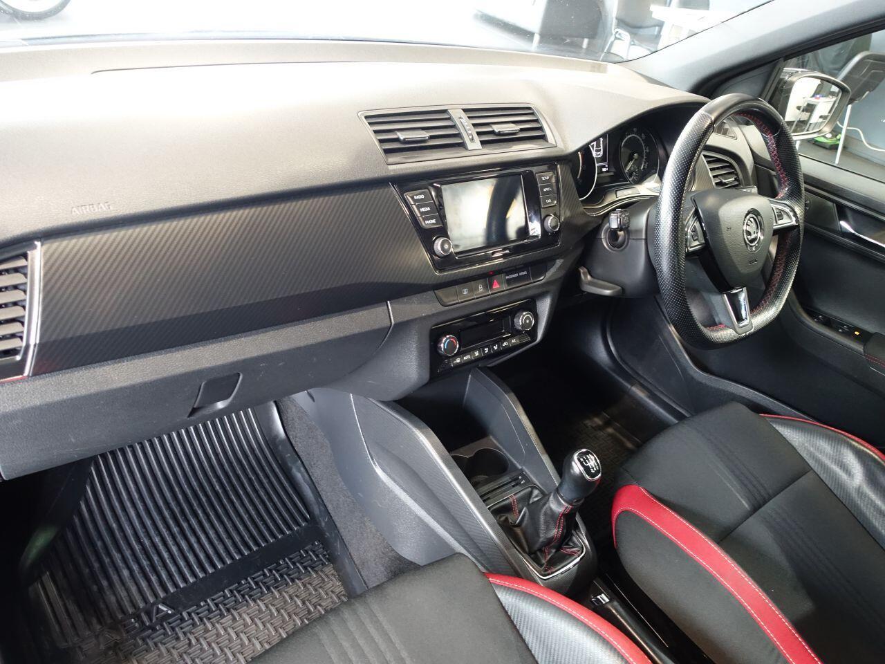 Skoda Fabia - Image 11
