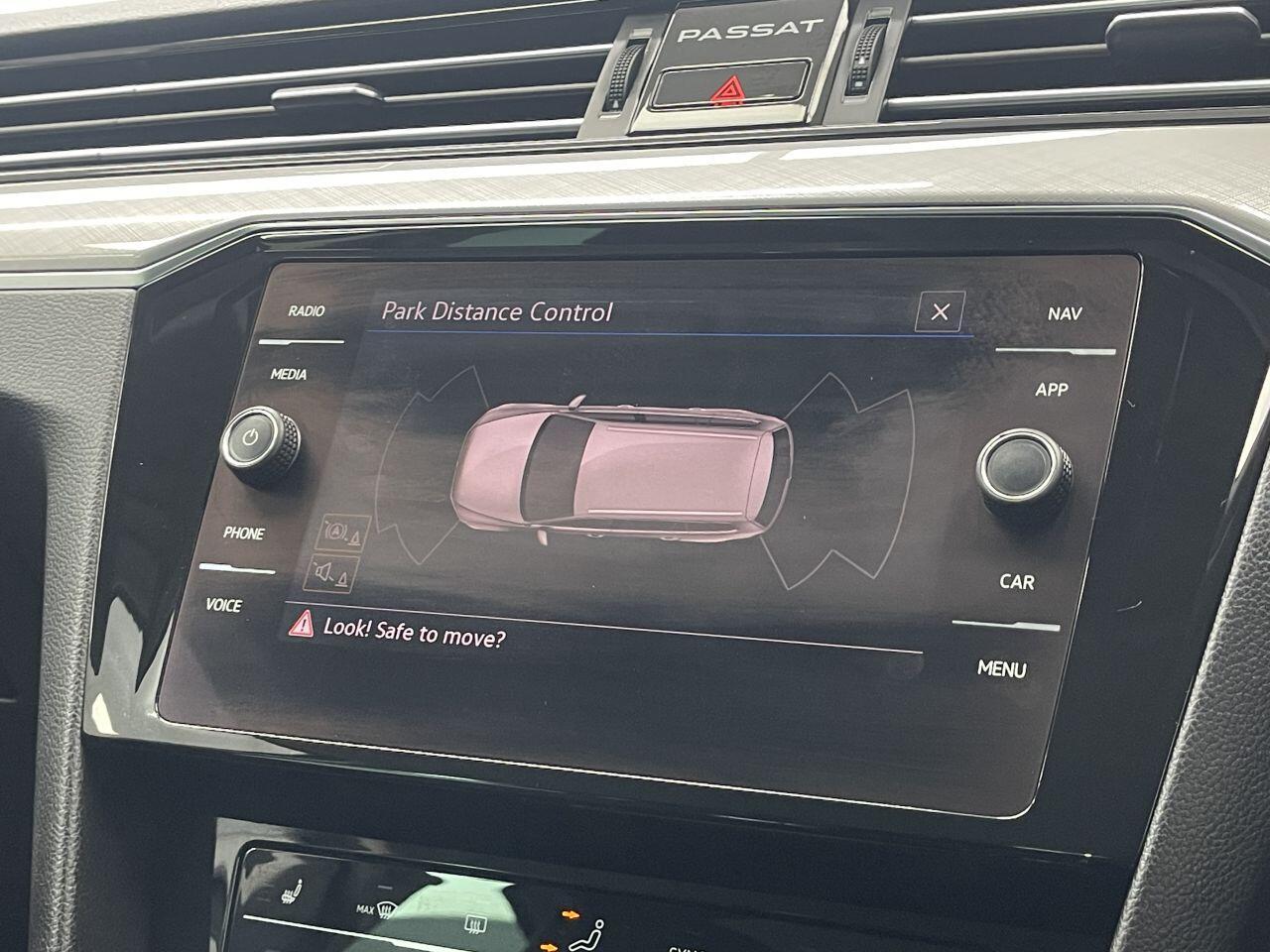 Volkswagen Passat - Image 42