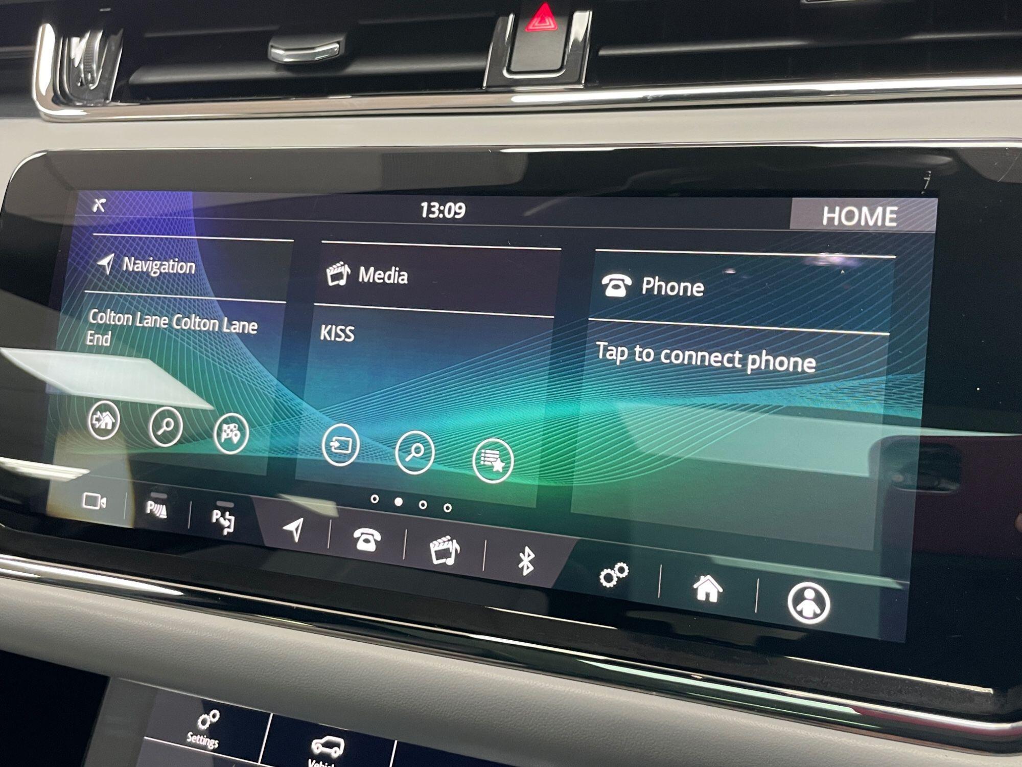 Land Rover Range Rover Evoque - Image 40