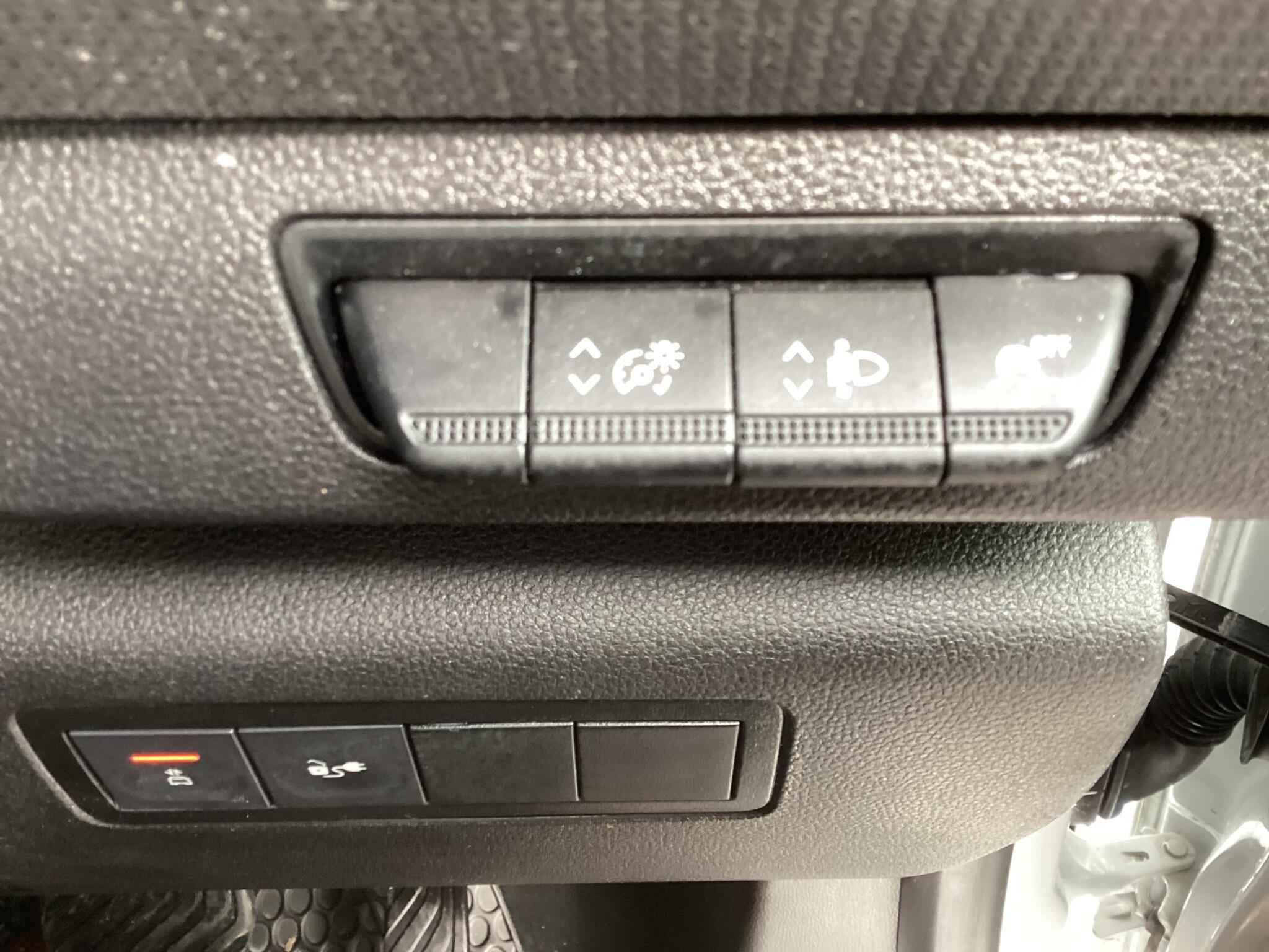 Renault Kangoo - Image 16