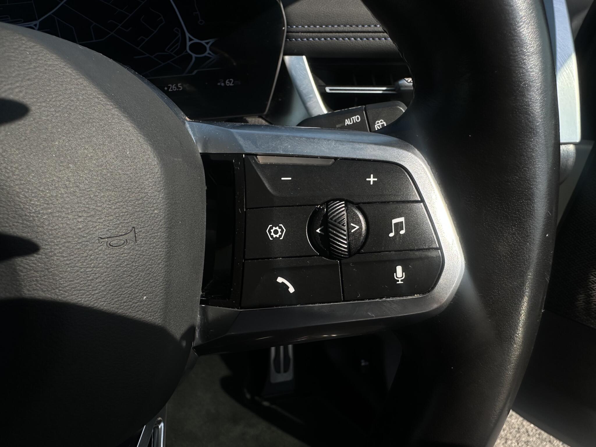 BMW iX1 - Image 16
