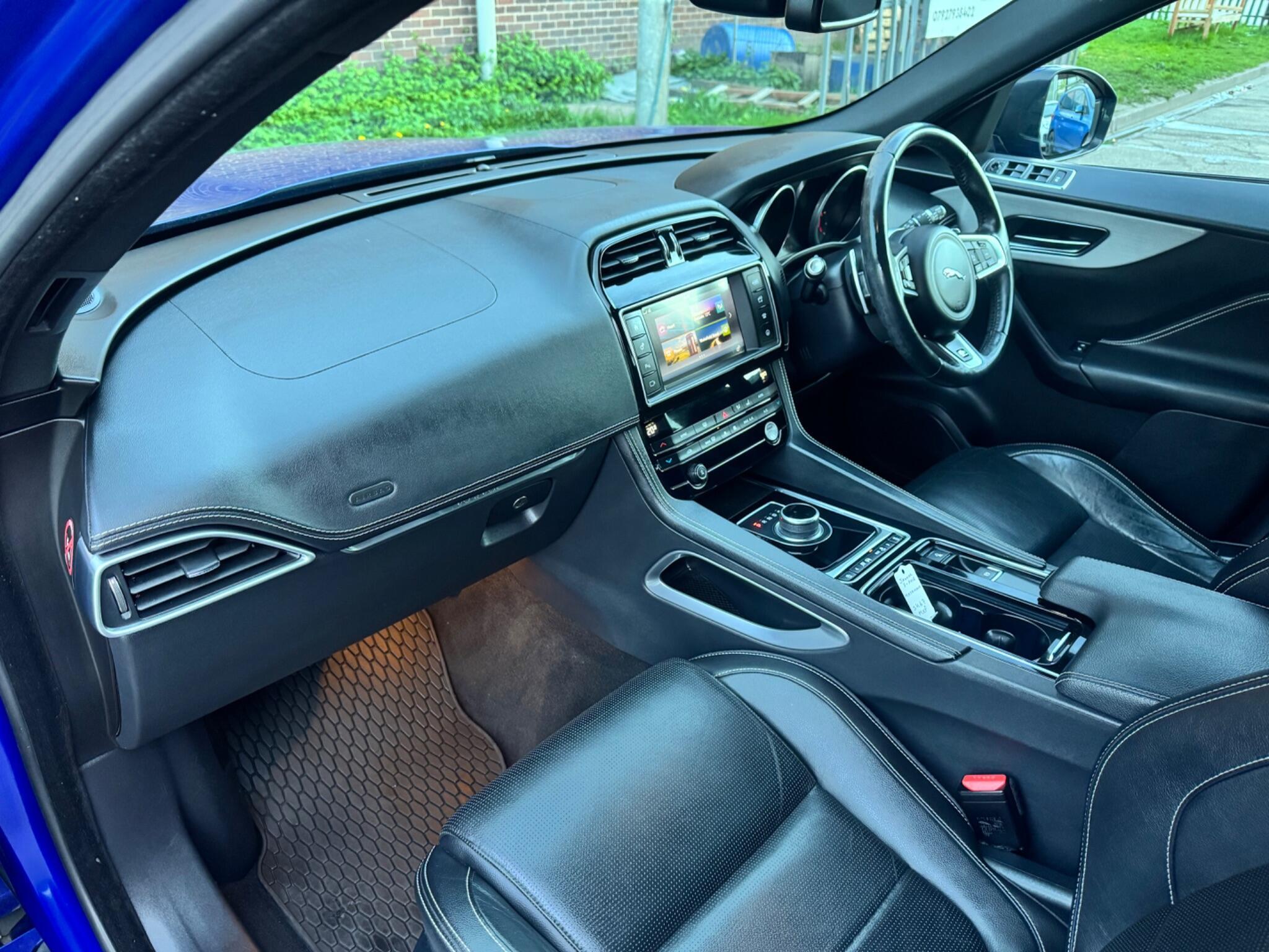 Jaguar F-Pace - Image 26