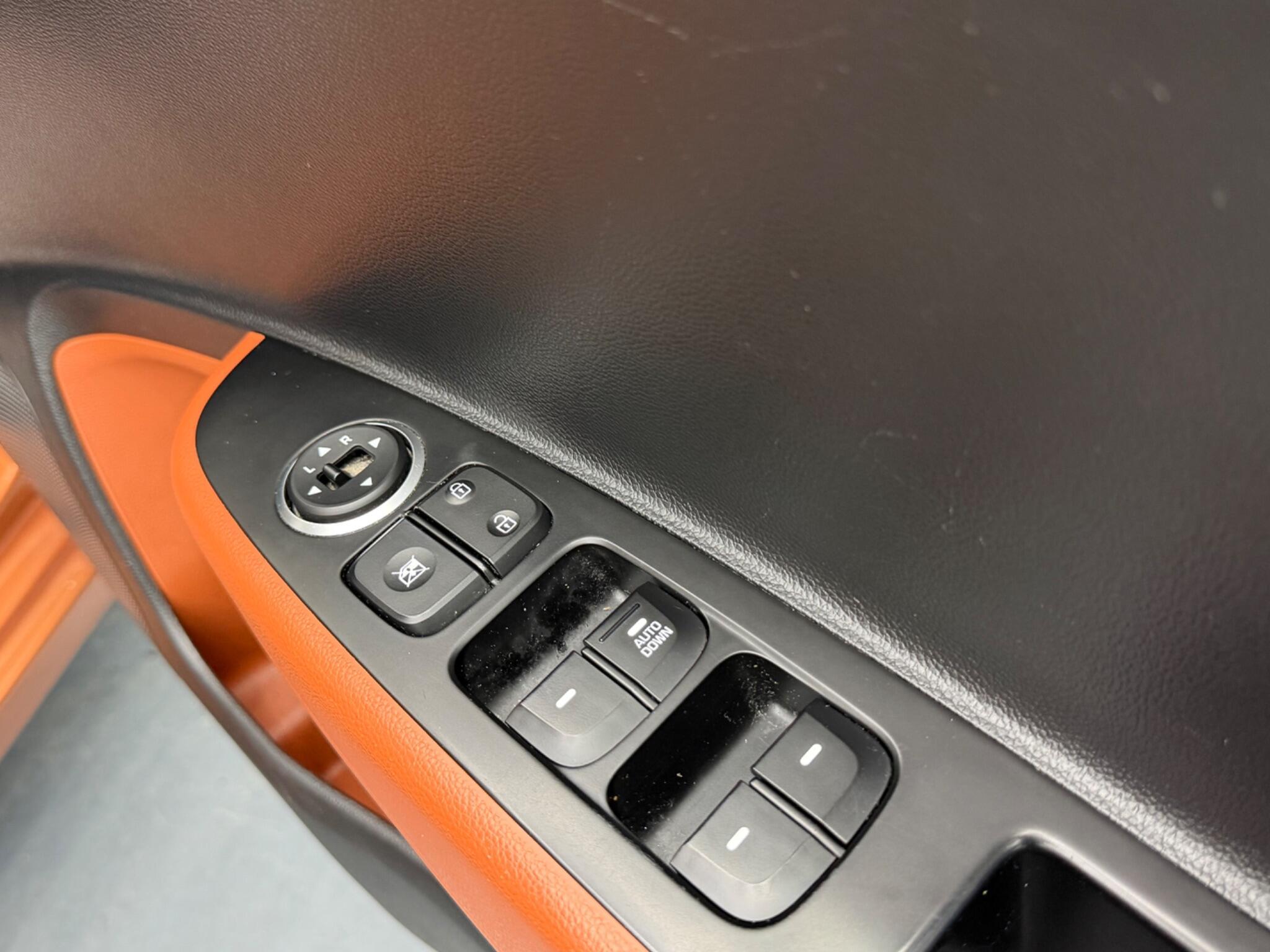 Hyundai i10 - Image 16