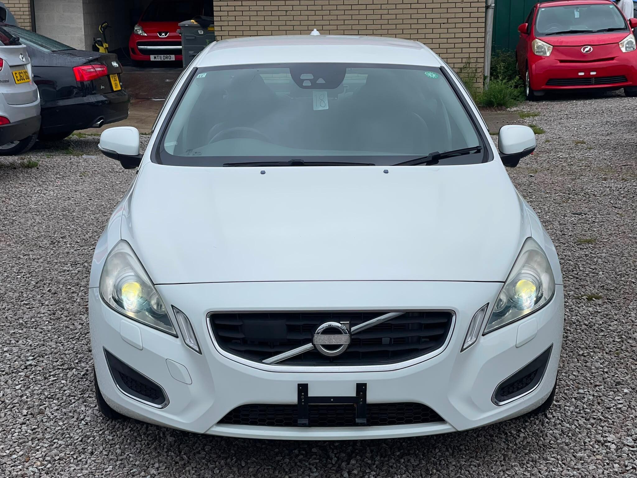 Volvo S60 - Image 4
