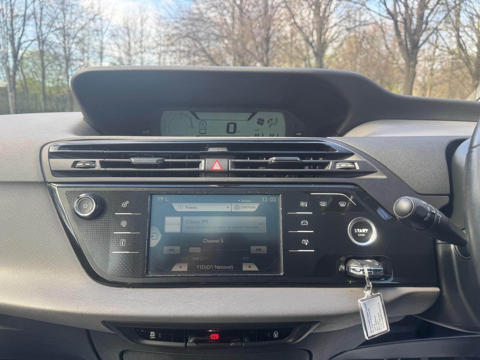 Citroen C4 Picasso - Image 39