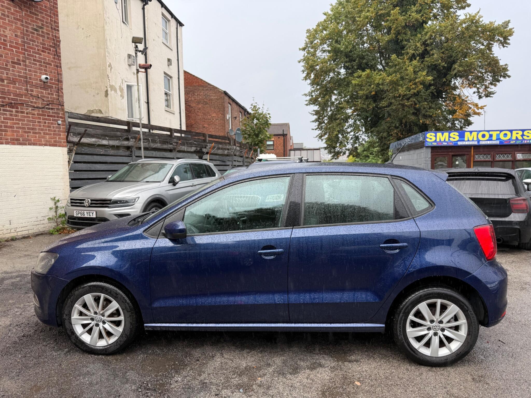 Volkswagen Polo - Image 4