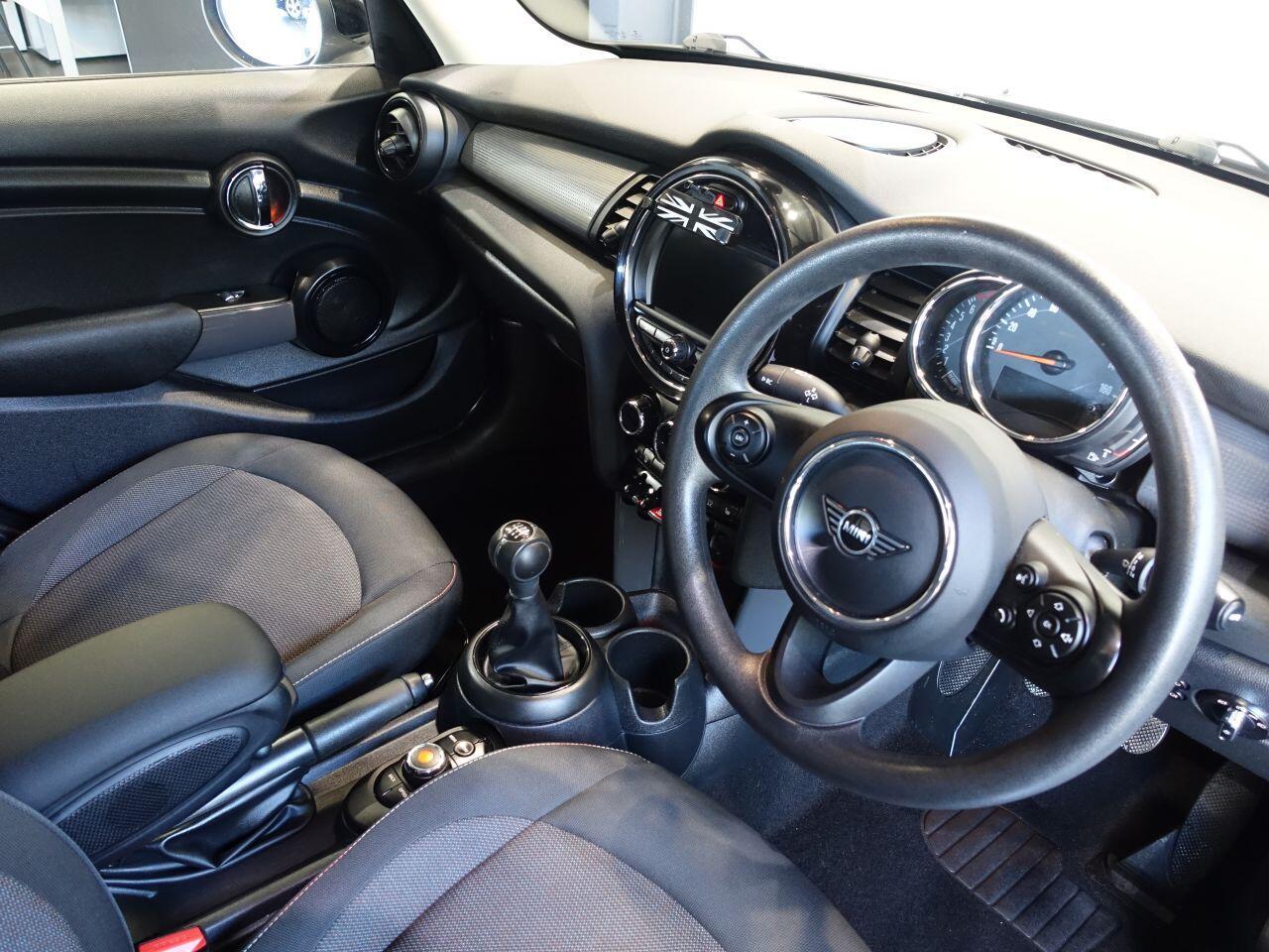 MINI Hatch - Image 2