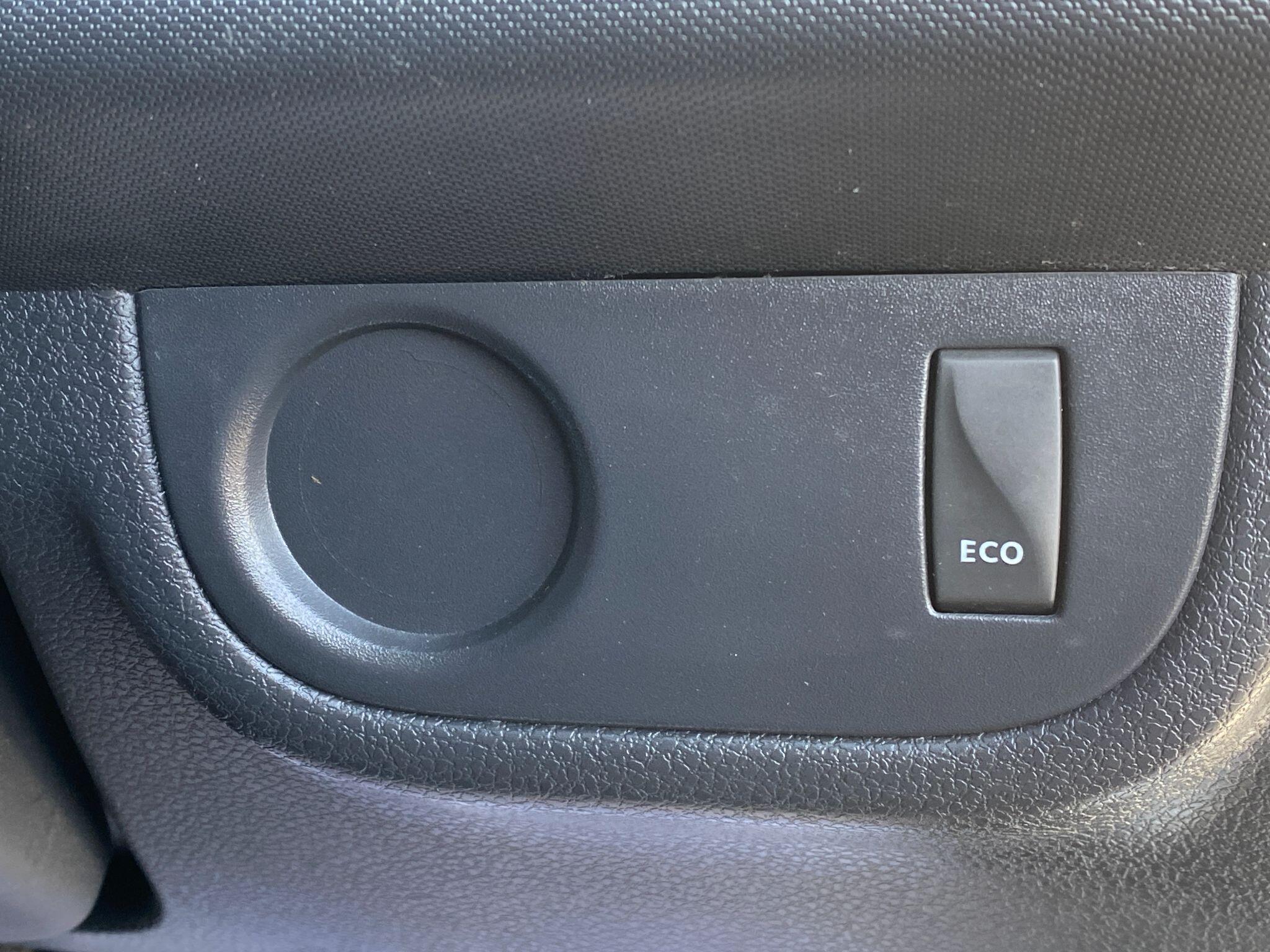Dacia Sandero - Image 50