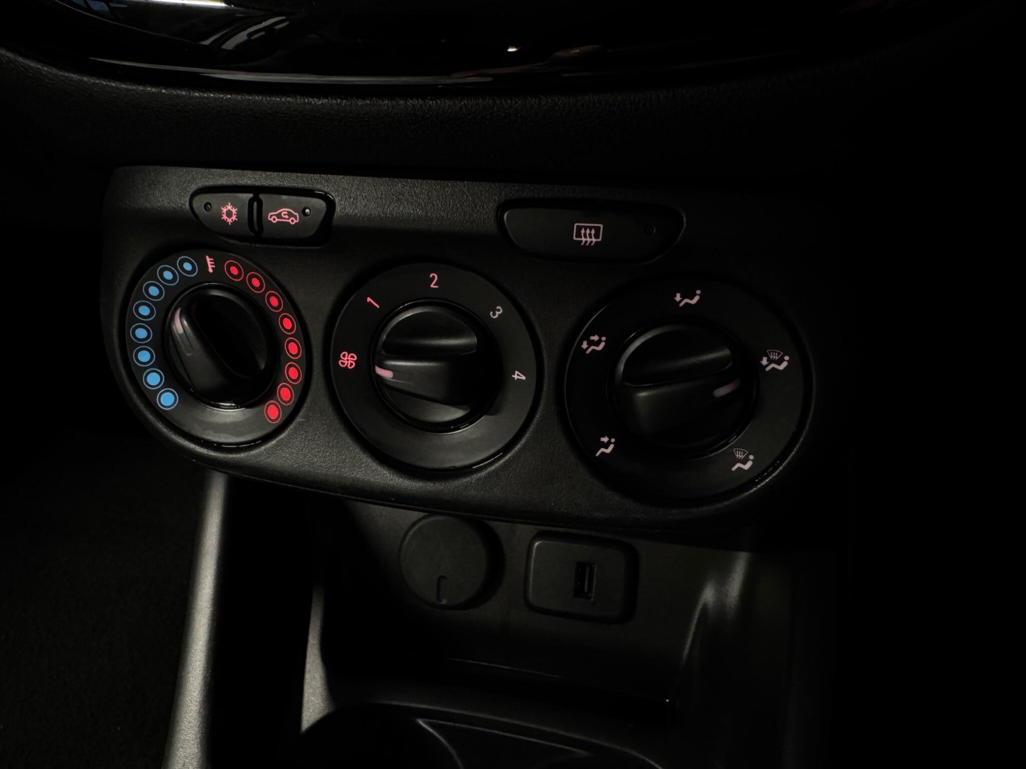 Vauxhall Corsa - Image 17