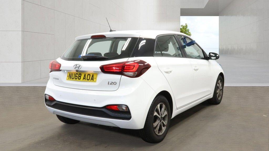 Hyundai i20 - Image 4