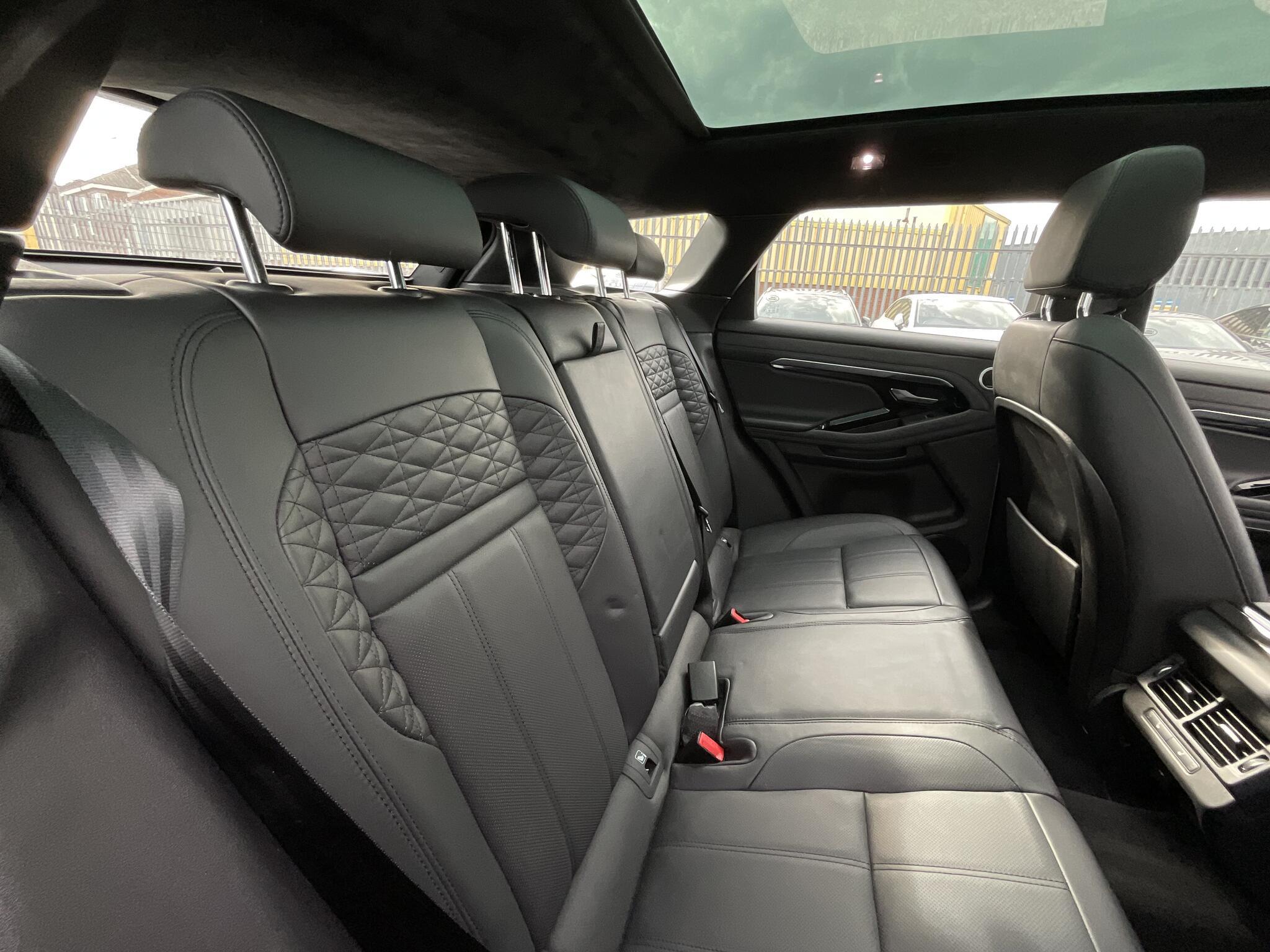 Land Rover Range Rover Evoque - Image 11