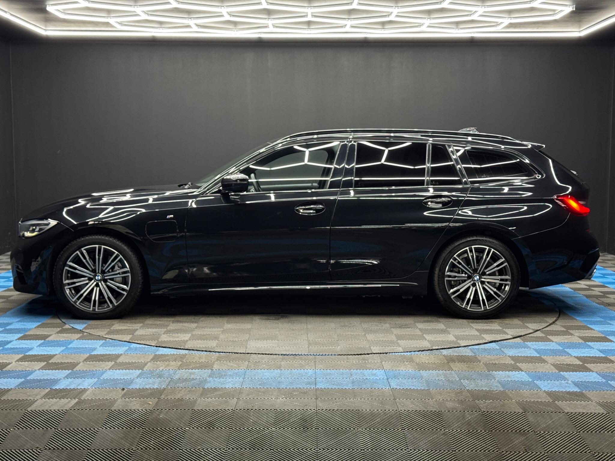 BMW 3 Series - Image 8