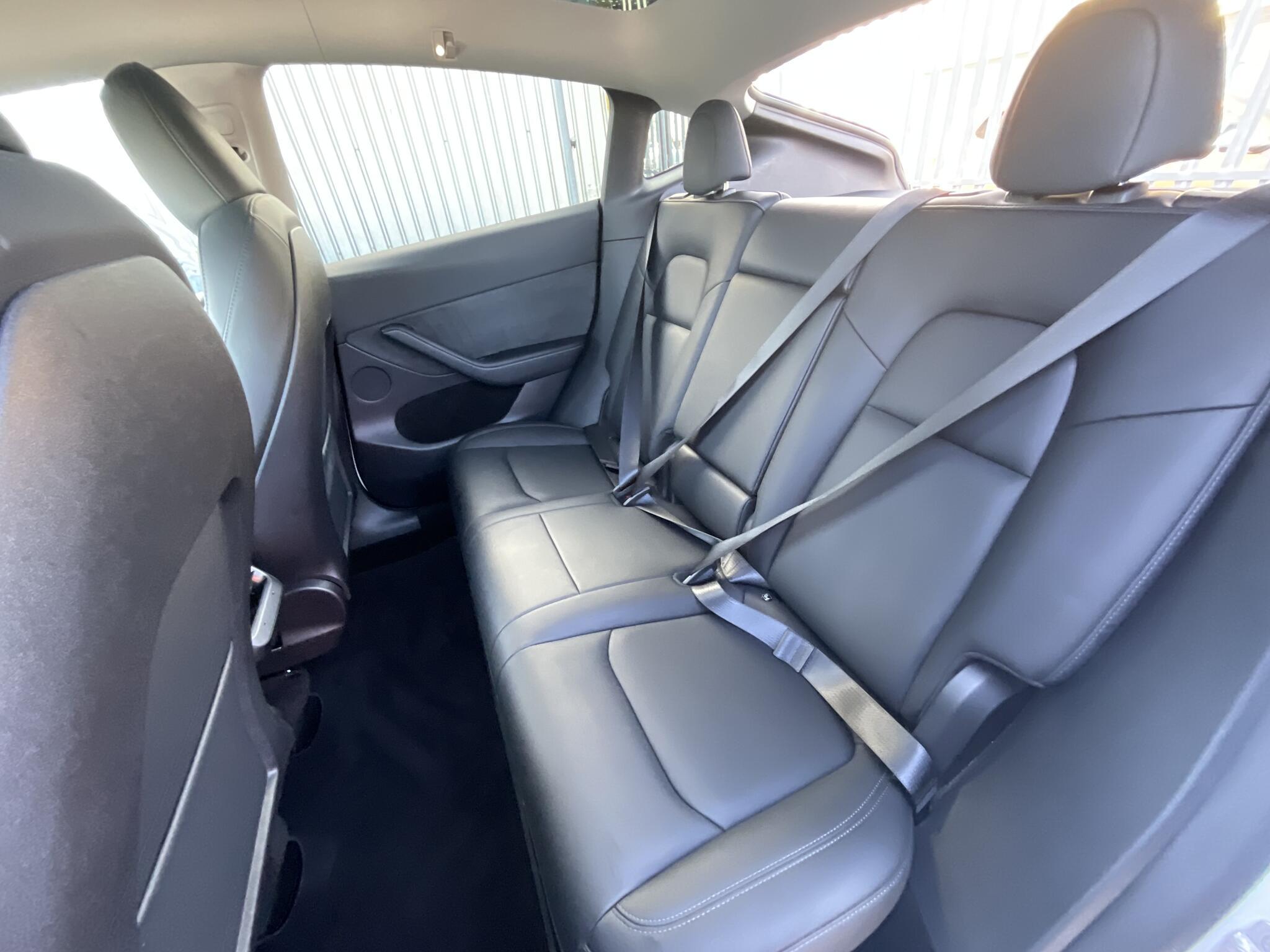 Tesla Model Y - Image 14