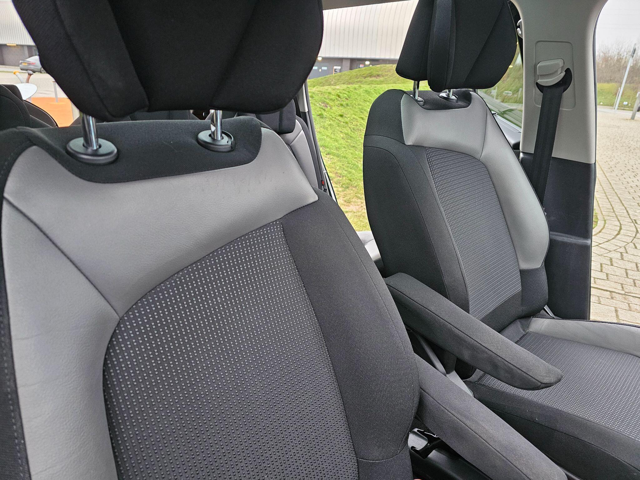 Citroen Grand C4 Picasso - Image 19