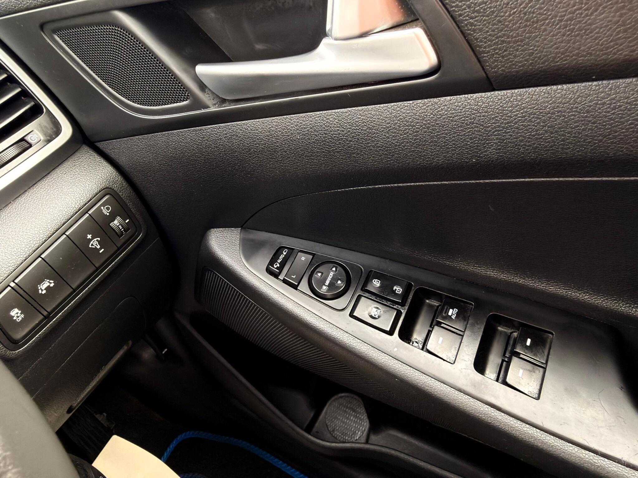 Hyundai Tucson - Image 24