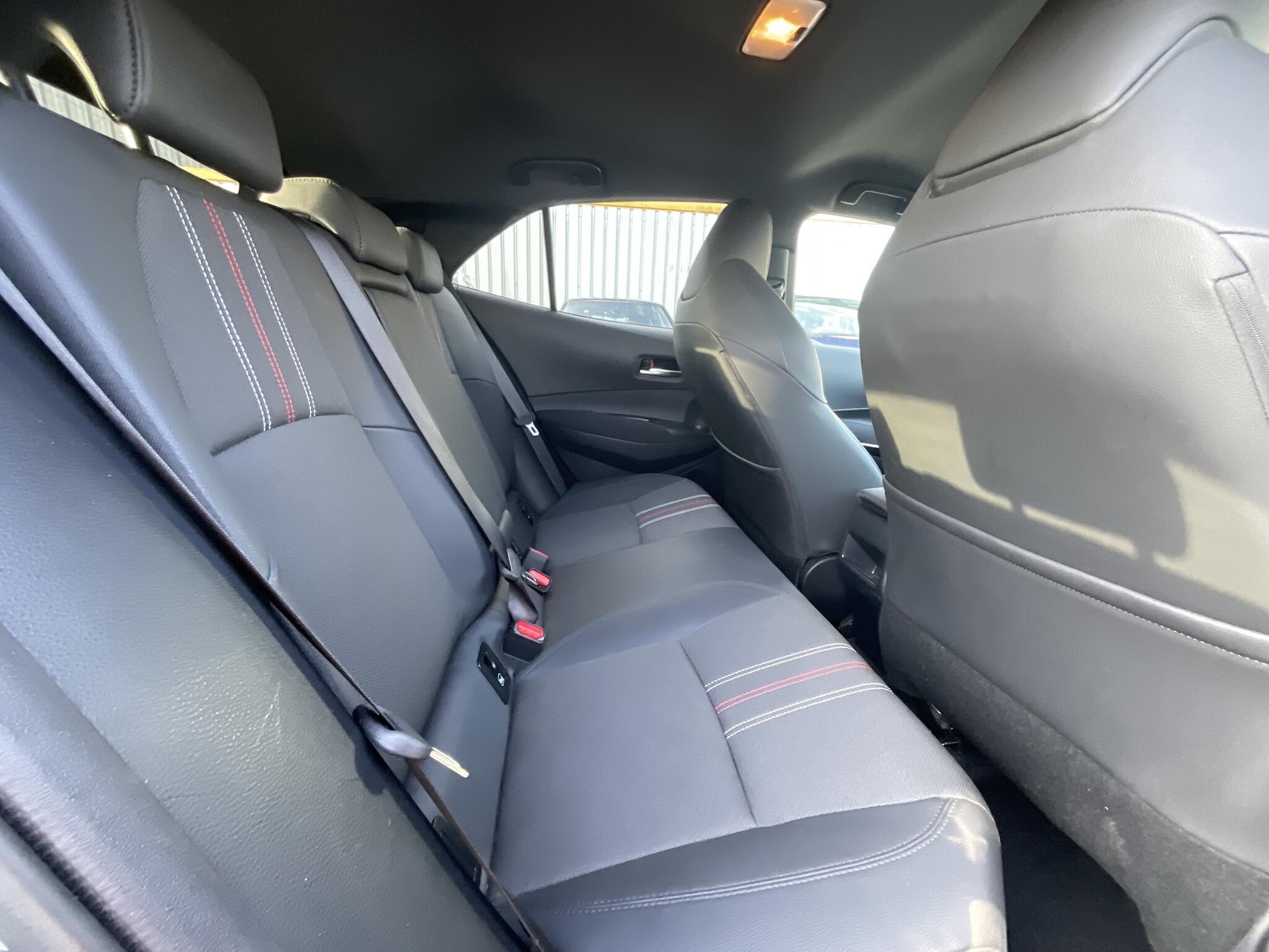 Toyota Corolla - Image 7