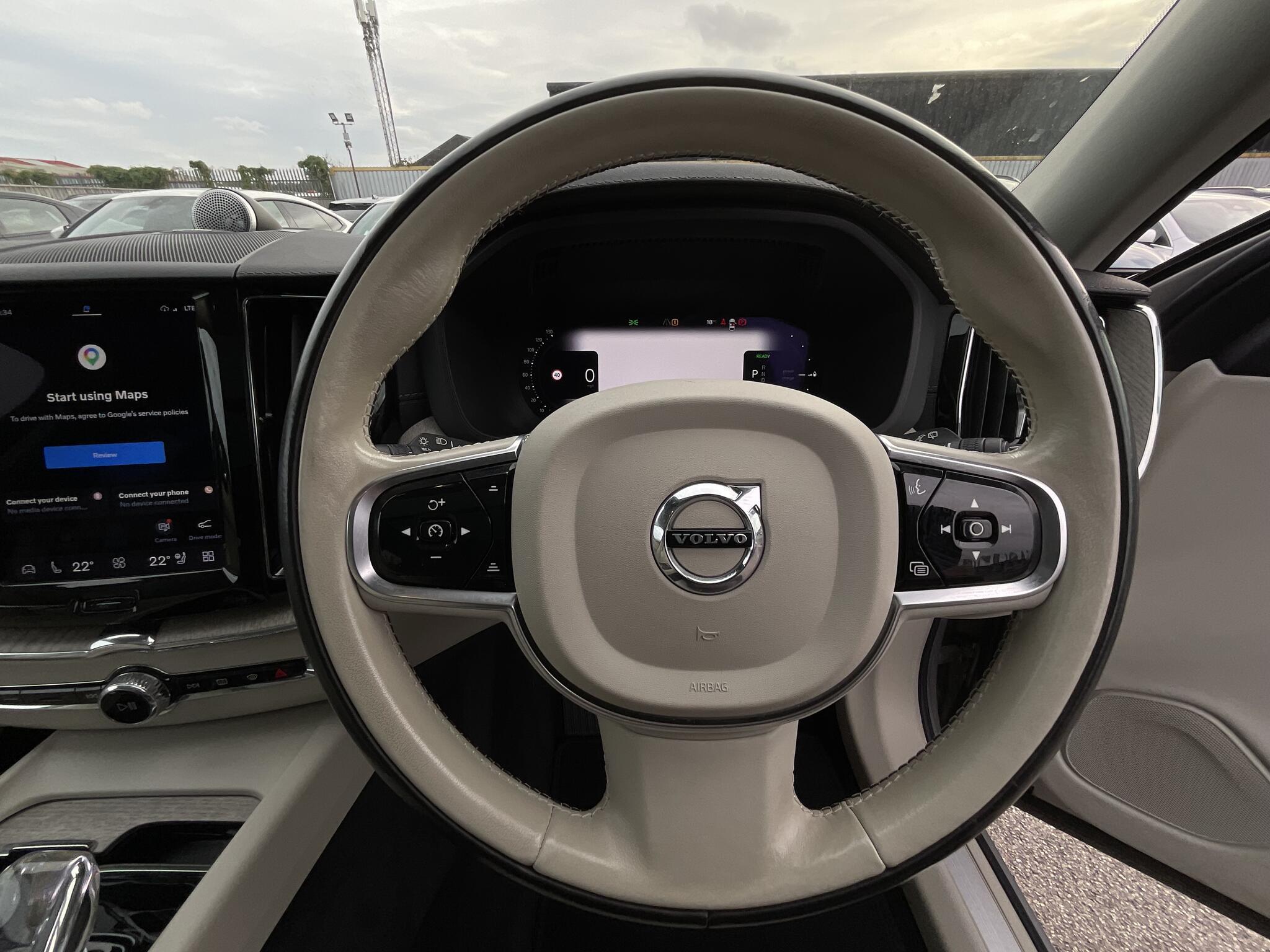 Volvo XC60 - Image 20
