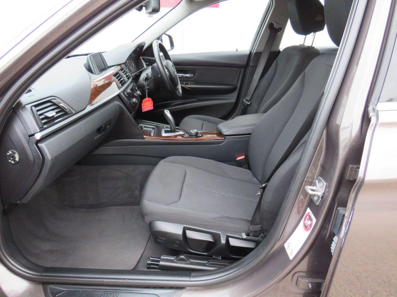 BMW 3 Series - Image 9