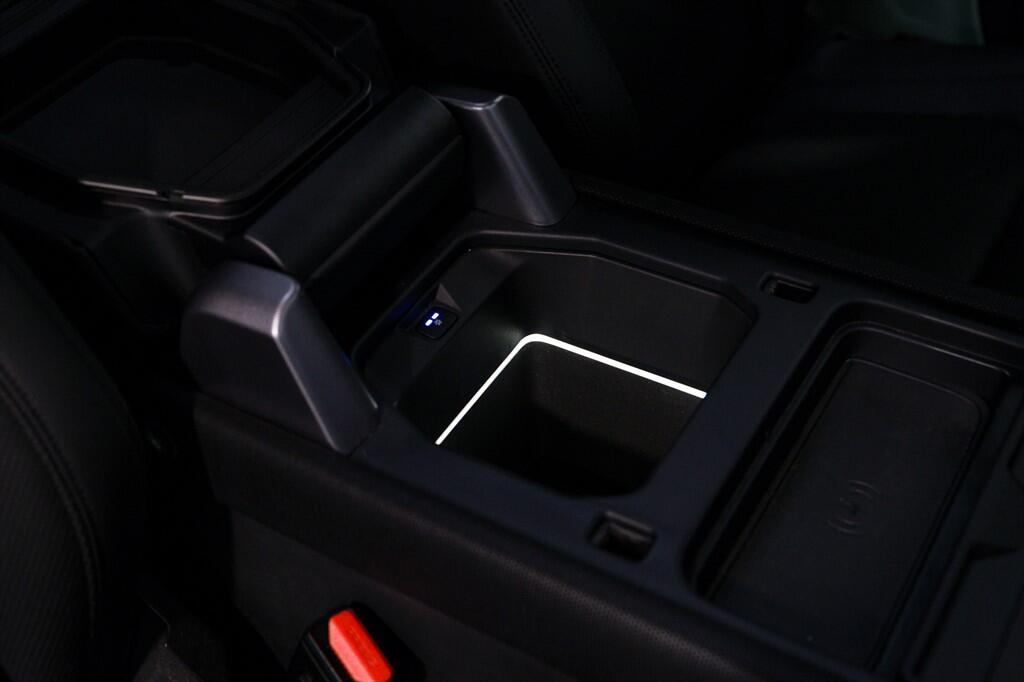 Land Rover Defender 90 - Image 39