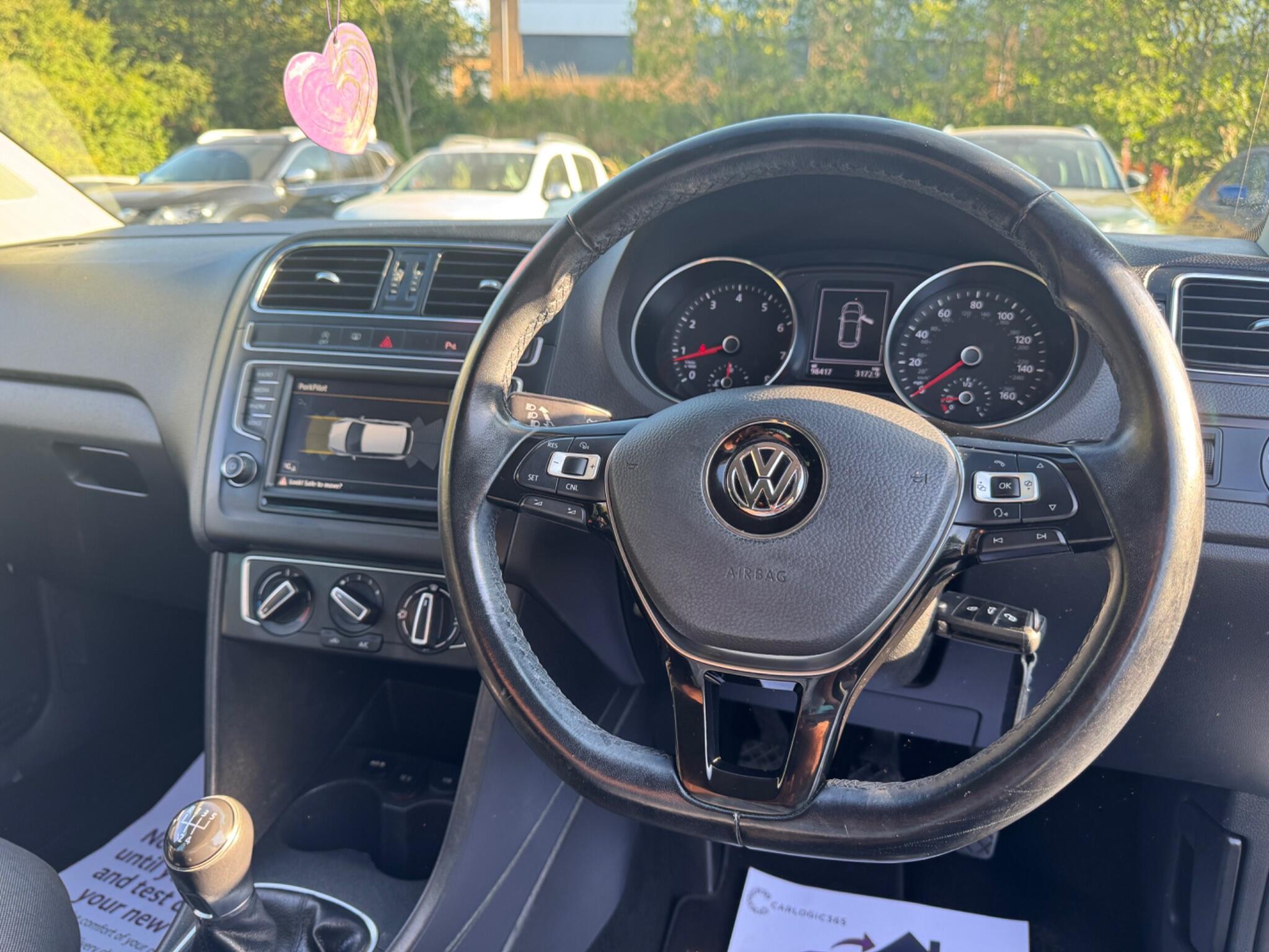 Volkswagen Polo - Image 17
