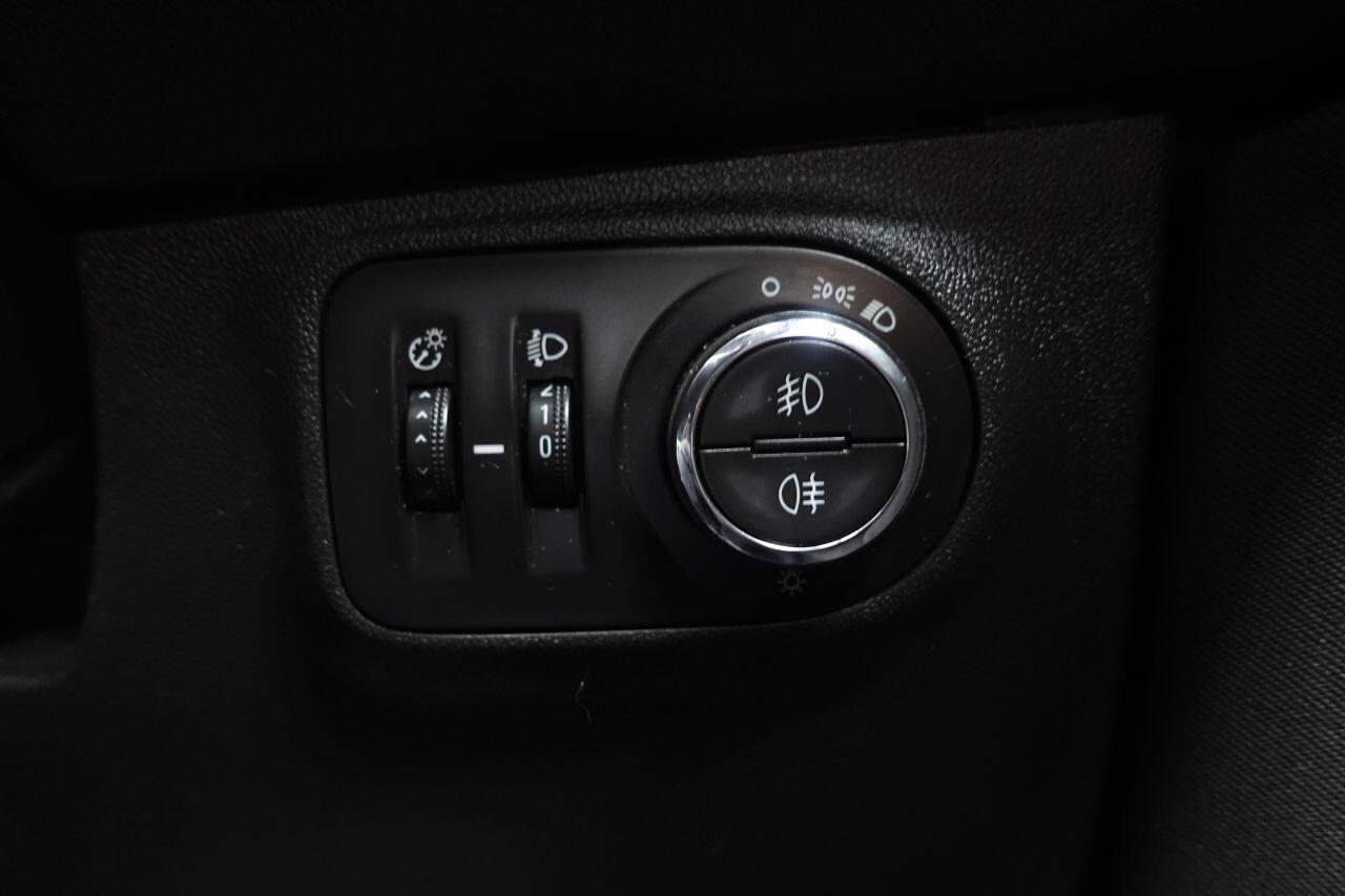 Vauxhall Corsa - Image 38