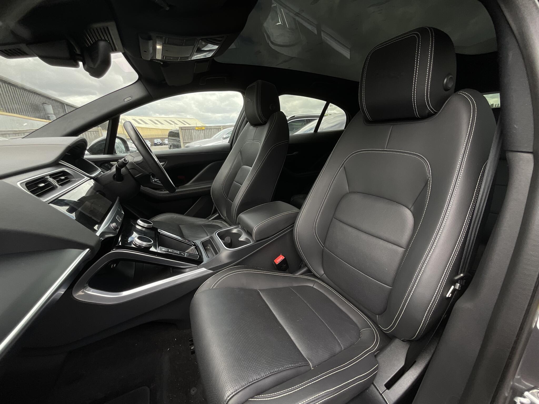 Jaguar I-Pace - Image 13