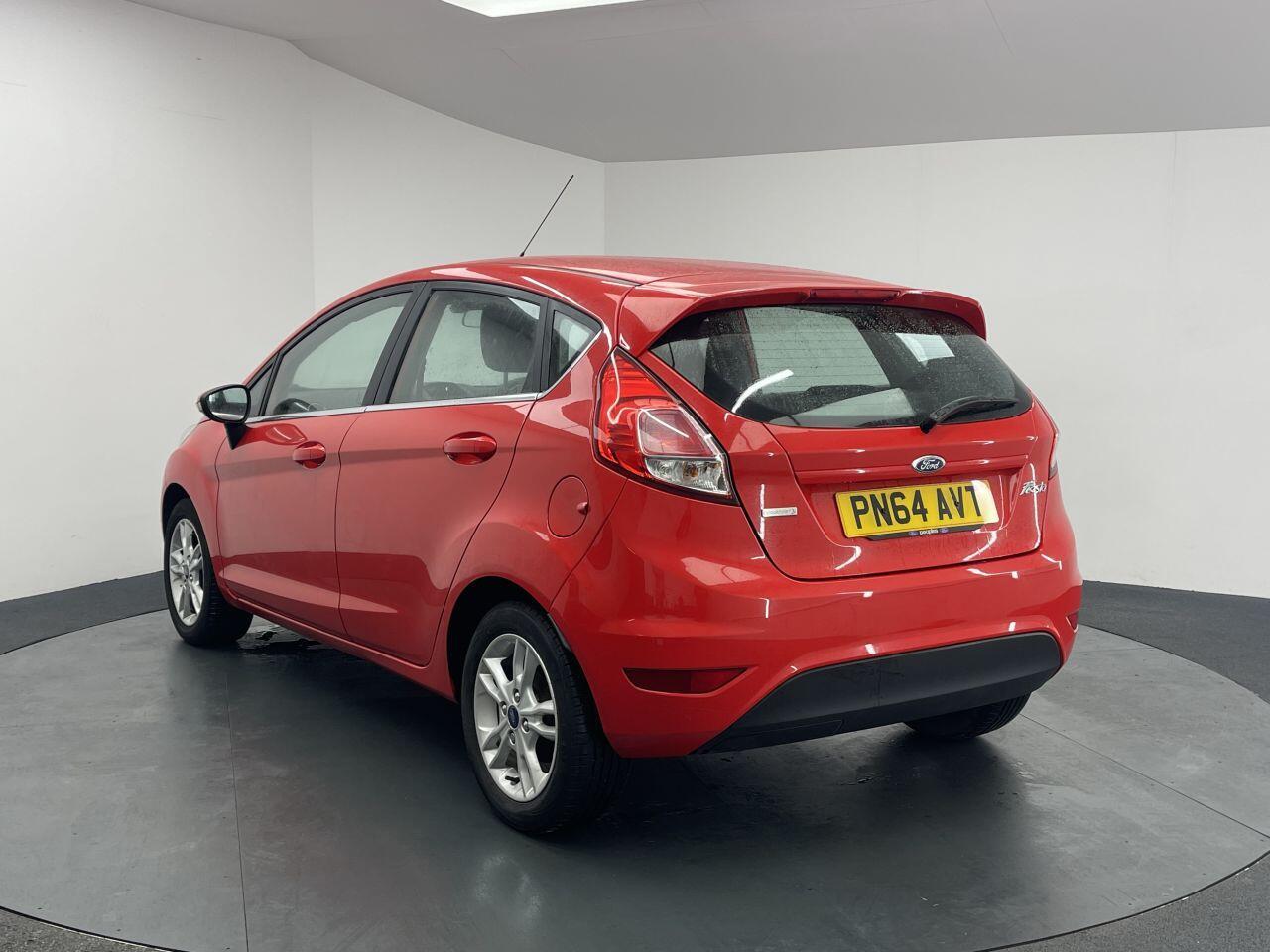 Ford Fiesta - Image 10