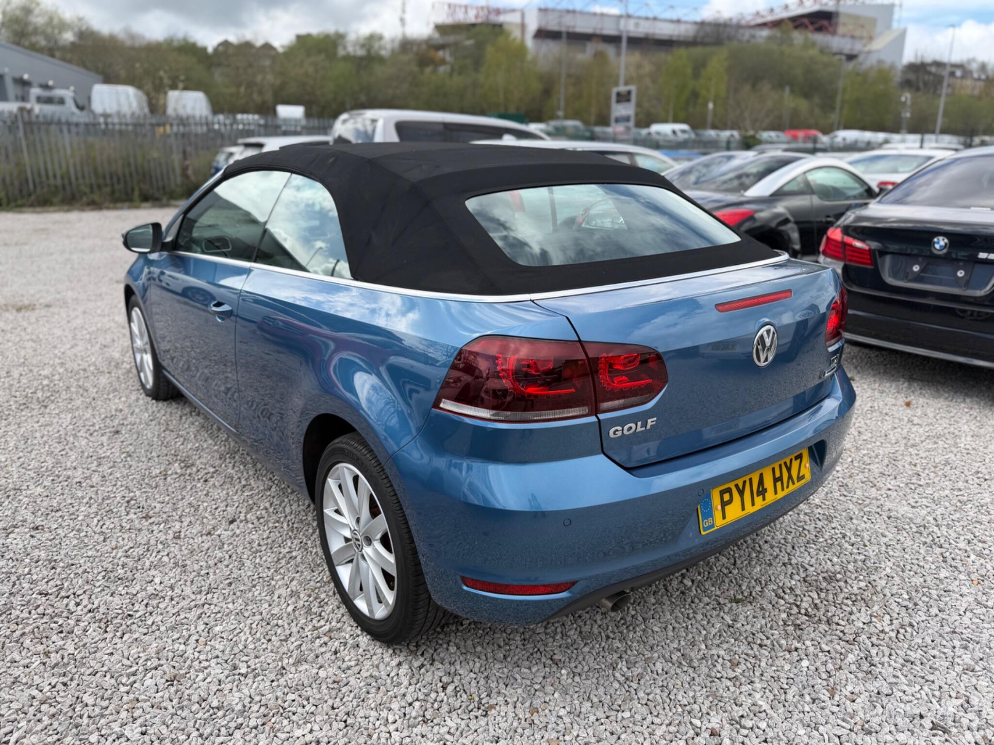 Volkswagen Golf - Image 10