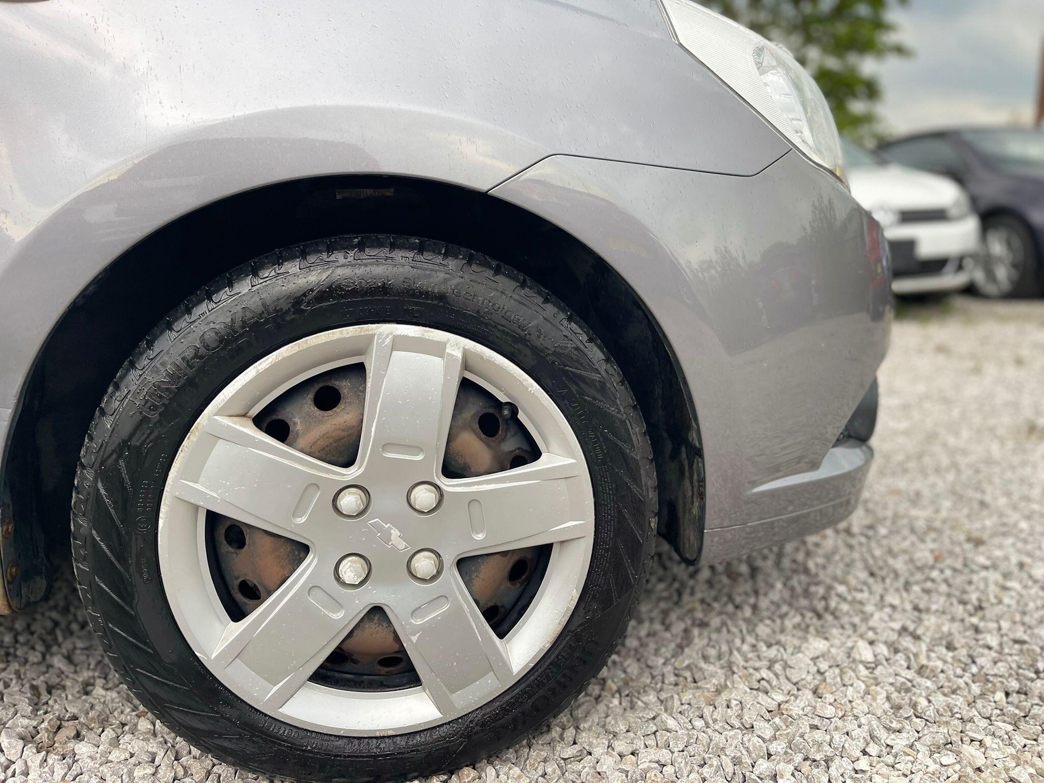 Chevrolet Aveo - Image 30